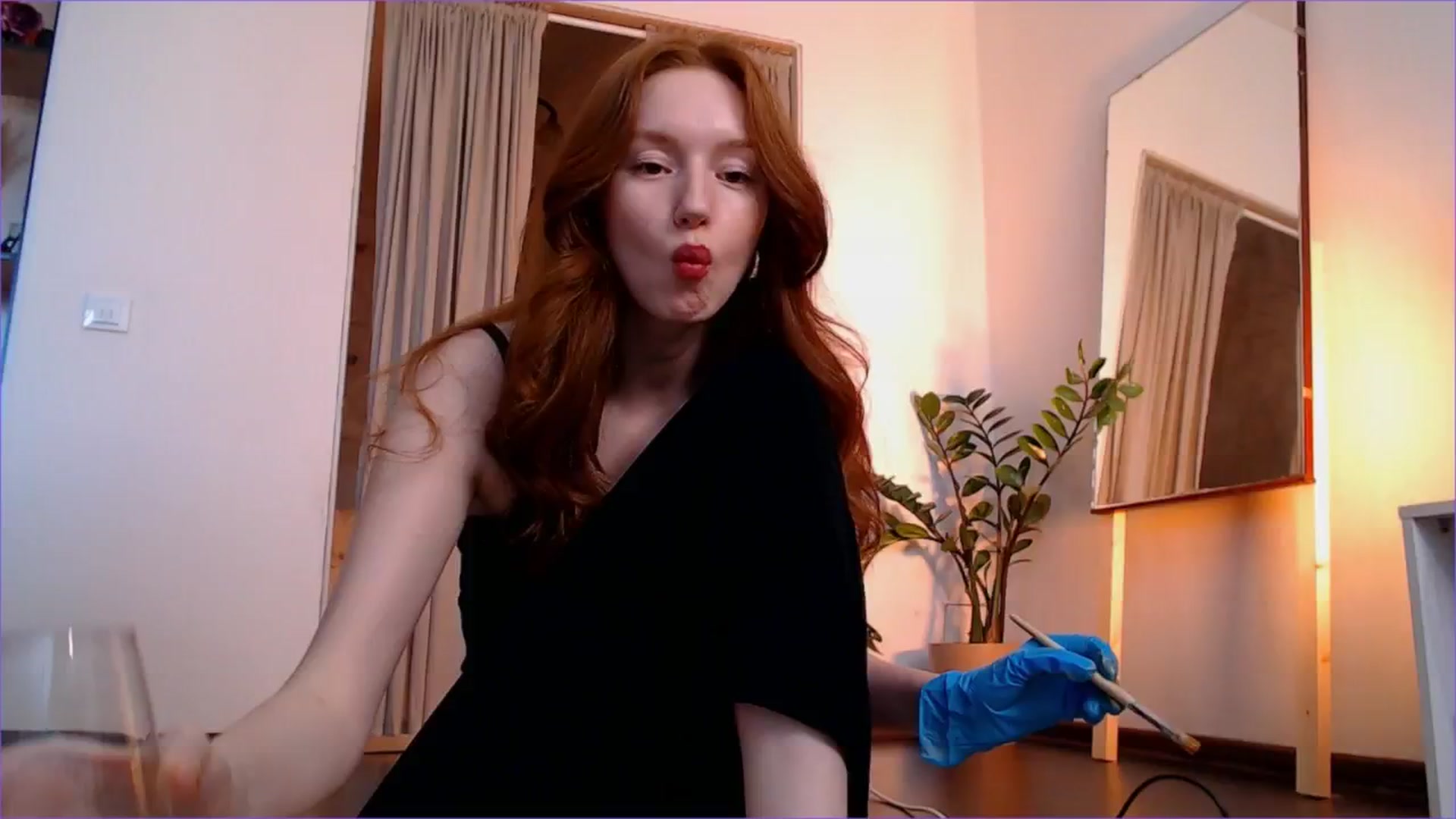 Gallery image thumbnail from DearSylvia's myfreecams stream on, 07/15/2024, 17:36 image 9 of 20