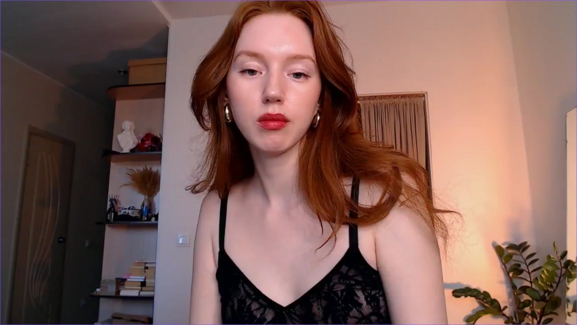 Gallery image thumbnail from DearSylvia's myfreecams stream on, 07/15/2024, 17:36 image 12 of 20
