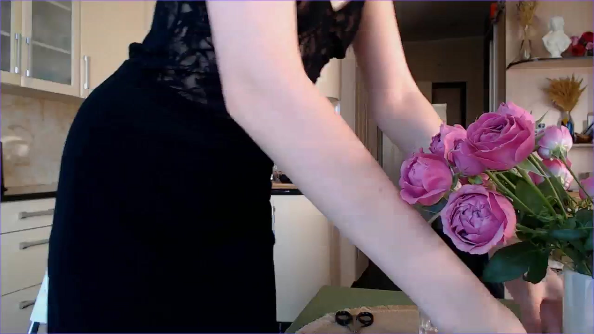 Gallery image thumbnail from DearSylvia's myfreecams stream on, 07/24/2024, 17:51 image 7 of 20