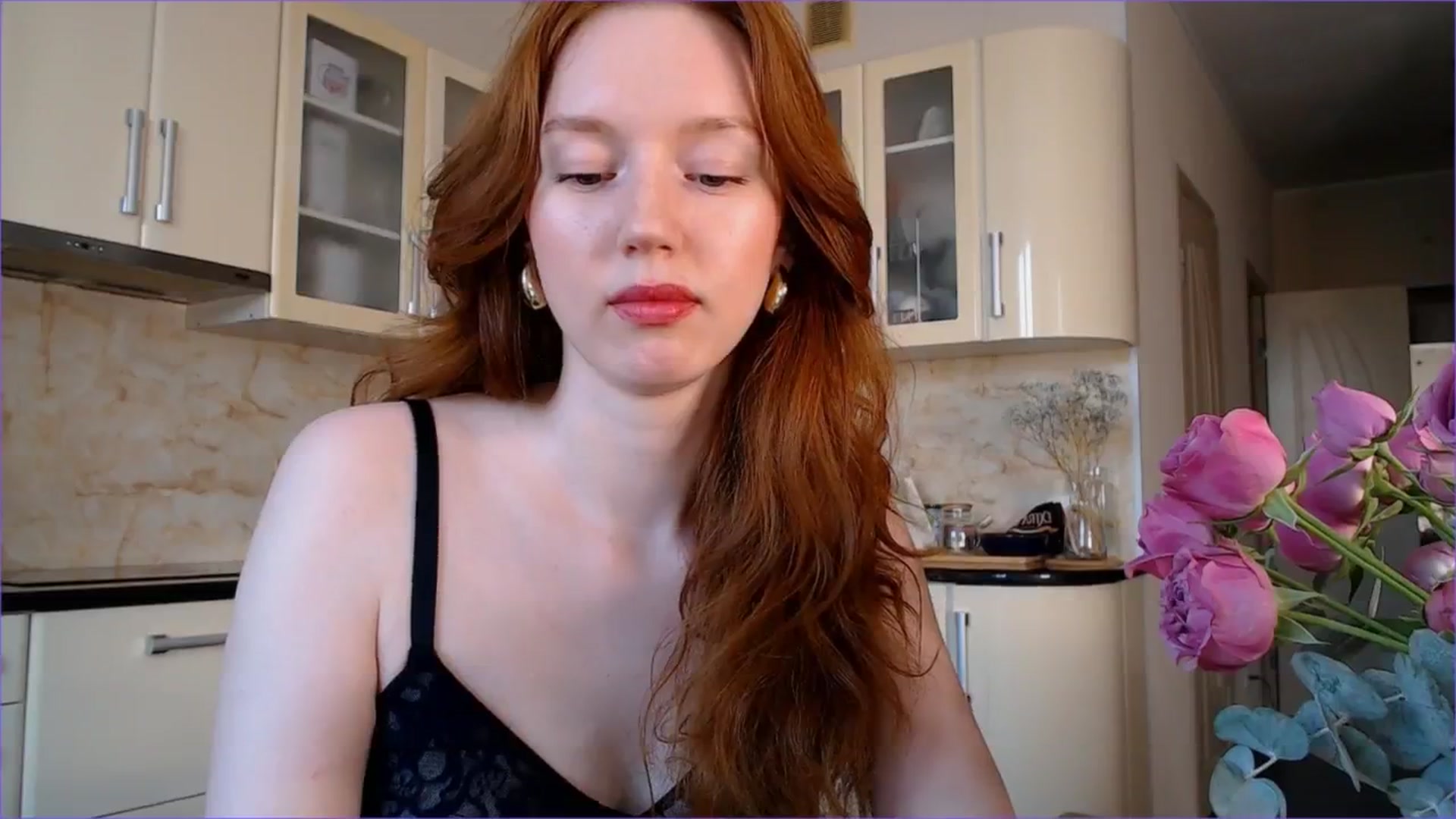 Gallery image thumbnail from DearSylvia's myfreecams stream on, 07/24/2024, 17:51 image 10 of 20