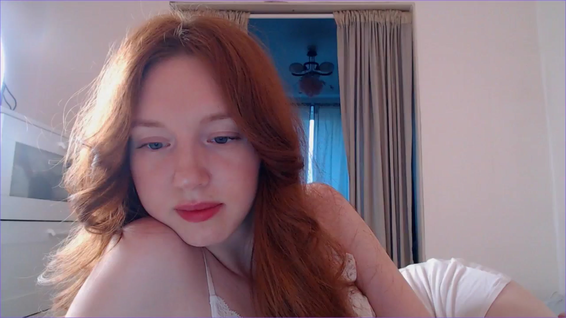 Gallery image thumbnail from DearSylvia's myfreecams stream on, 08/03/2024, 18:29 image 4 of 20