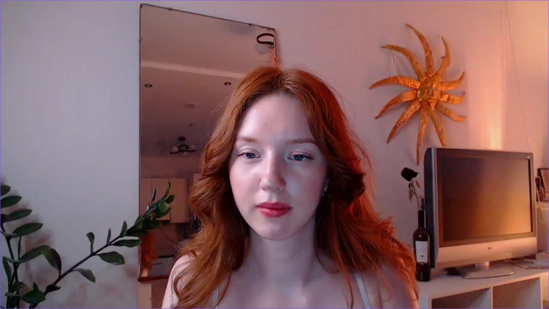 Gallery image thumbnail from DearSylvia's myfreecams stream on, 08/03/2024, 18:29 image 19 of 20