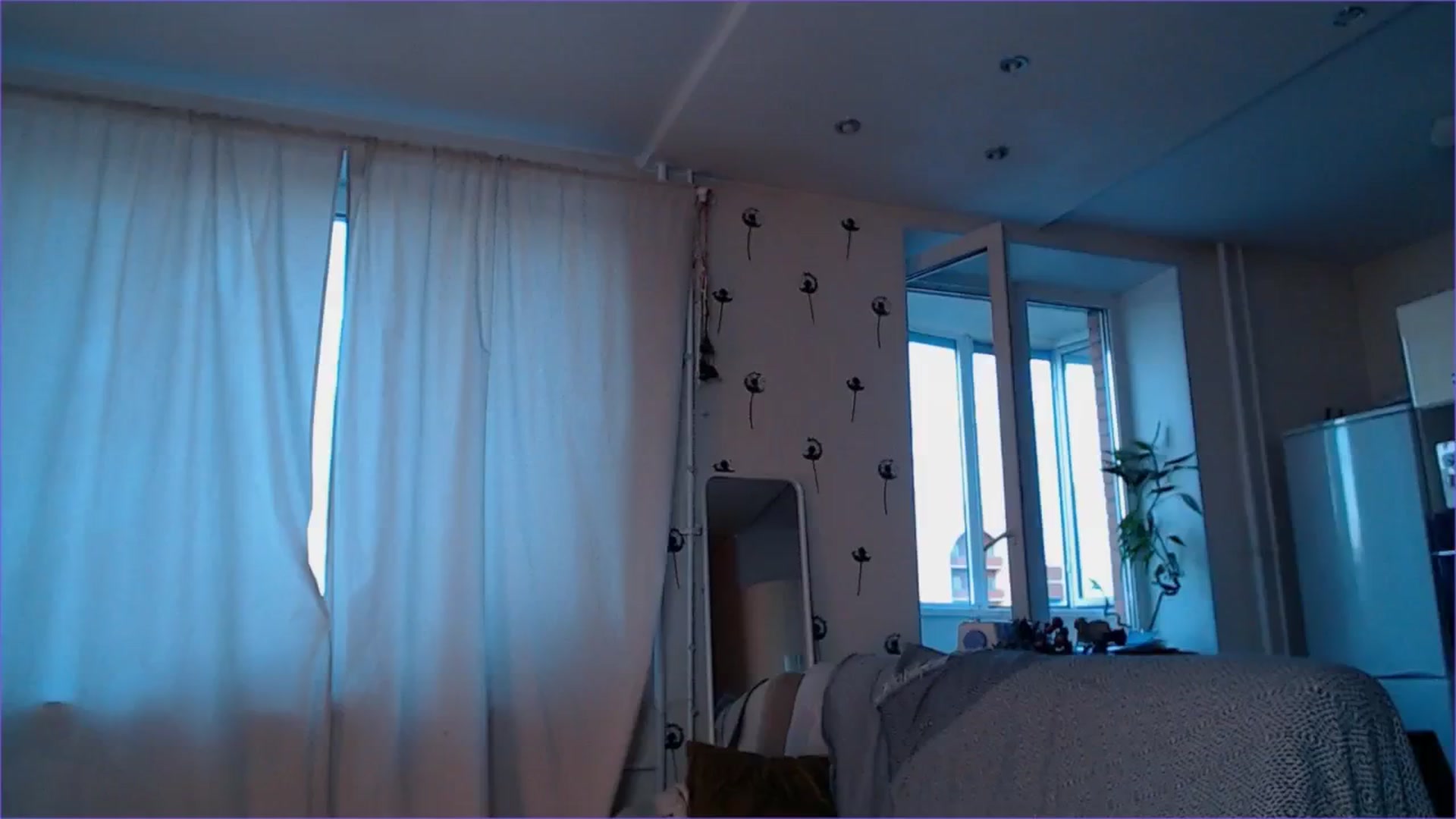 Gallery image thumbnail from DearSylvia's myfreecams stream on, 08/08/2024, 17:52 image 14 of 20