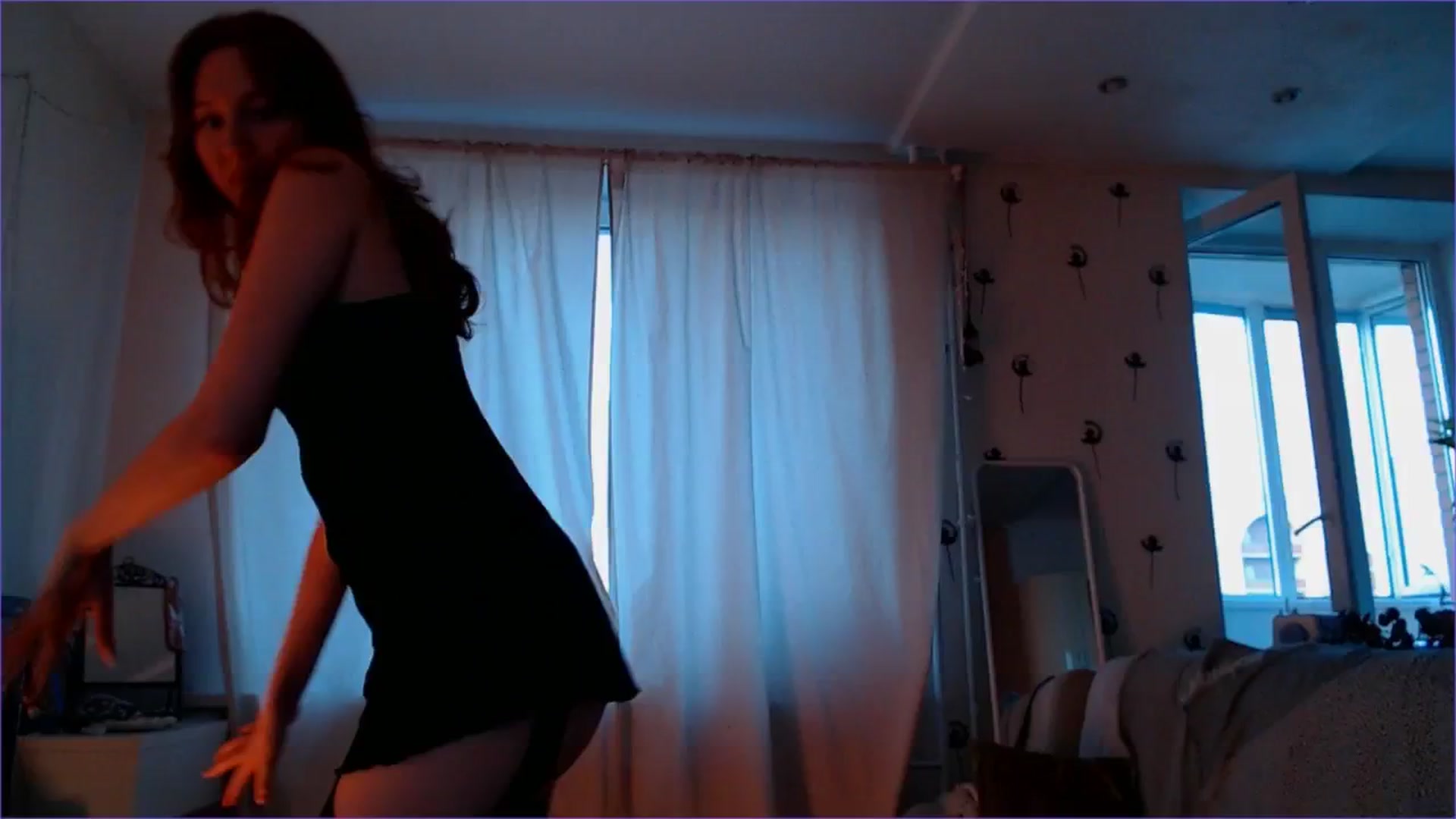 Gallery image thumbnail from DearSylvia's myfreecams stream on, 08/08/2024, 17:52 image 18 of 20