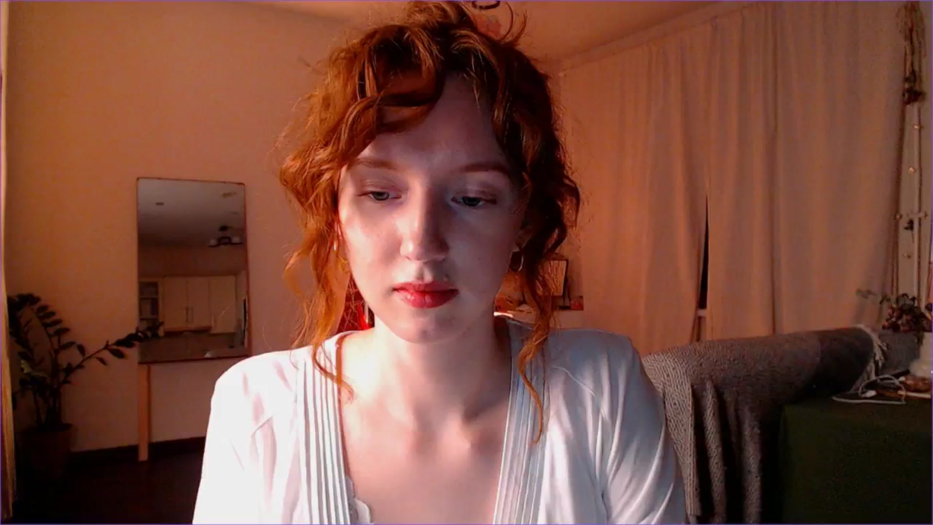 Gallery image thumbnail from DearSylvia's myfreecams stream on, 09/19/2024, 18:23 image 9 of 20