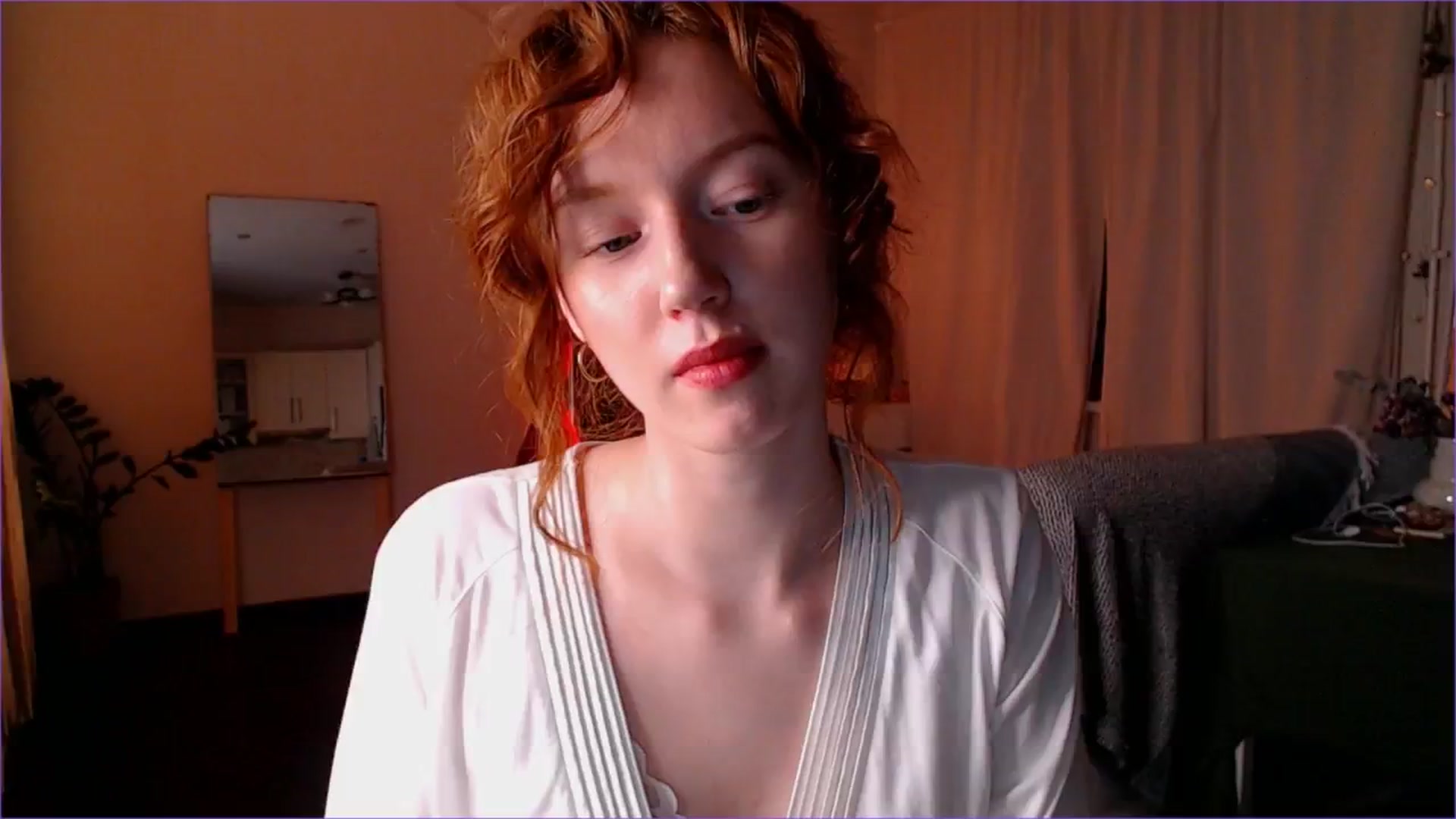 Gallery image thumbnail from DearSylvia's myfreecams stream on, 09/19/2024, 18:23 image 11 of 20