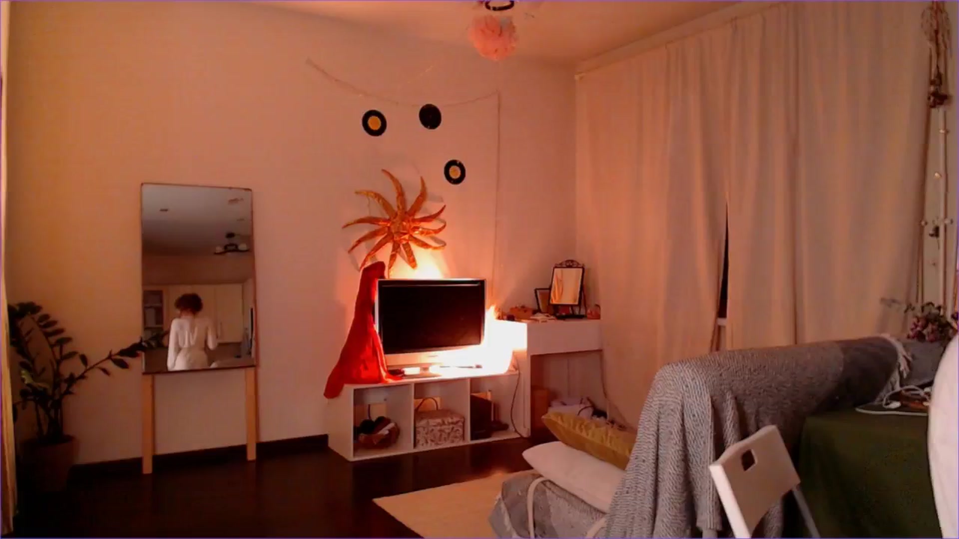 Gallery image thumbnail from DearSylvia's myfreecams stream on, 09/19/2024, 18:23 image 4 of 20