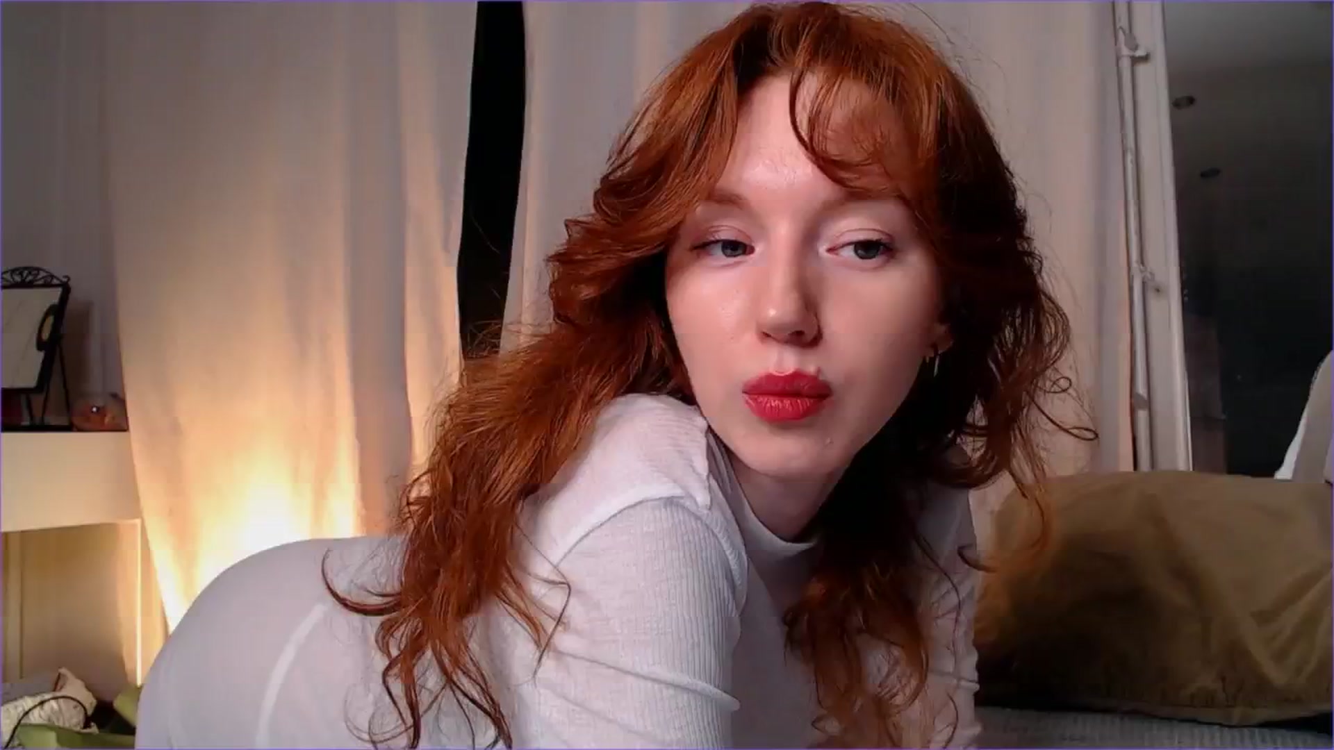 Gallery image thumbnail from DearSylvia's myfreecams stream on, 10/05/2024, 17:28 image 8 of 20