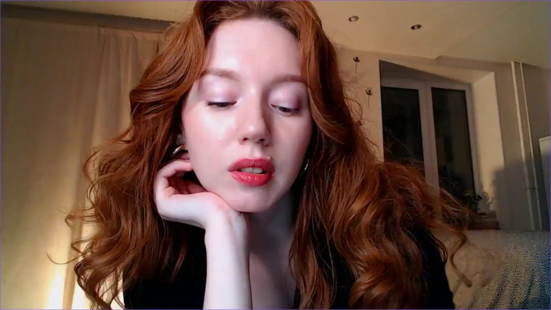 Gallery image thumbnail from DearSylvia's myfreecams stream on, 10/26/2024, 19:30 image 17 of 20
