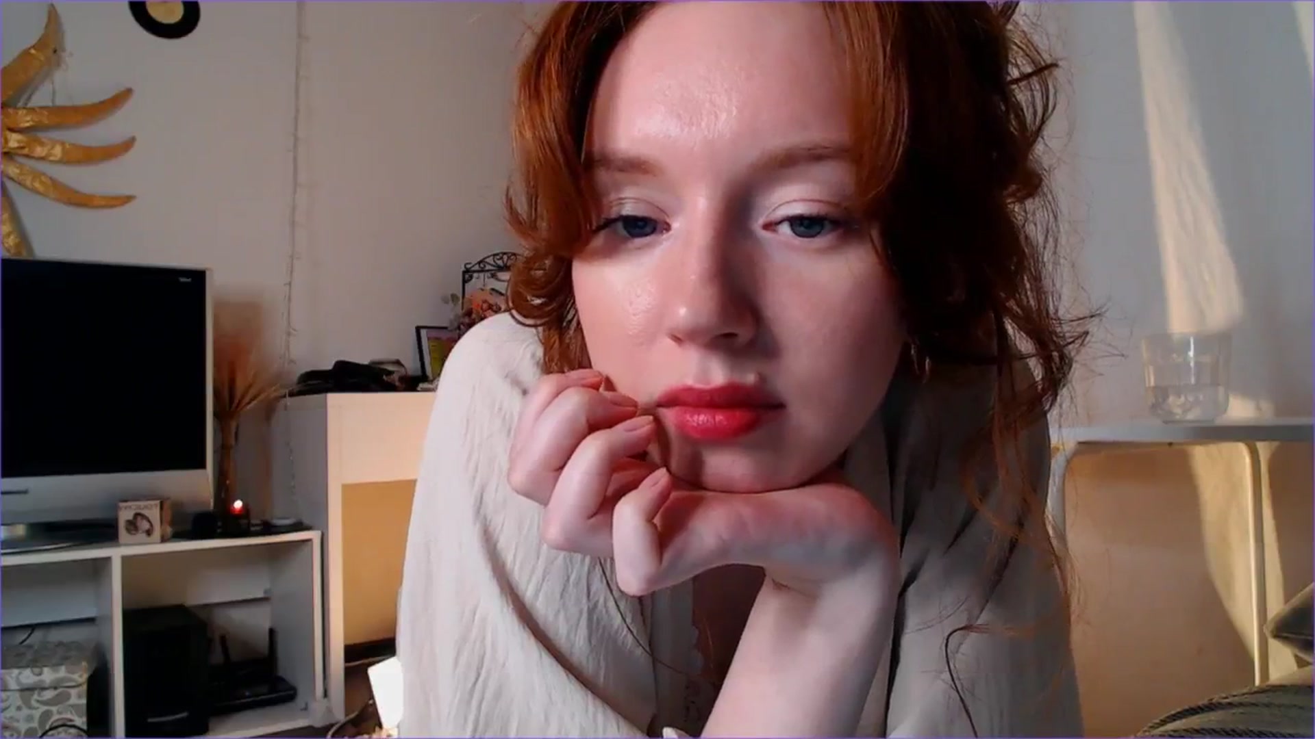 Gallery image thumbnail from DearSylvia's myfreecams stream on, 10/27/2024, 18:28 image 10 of 20