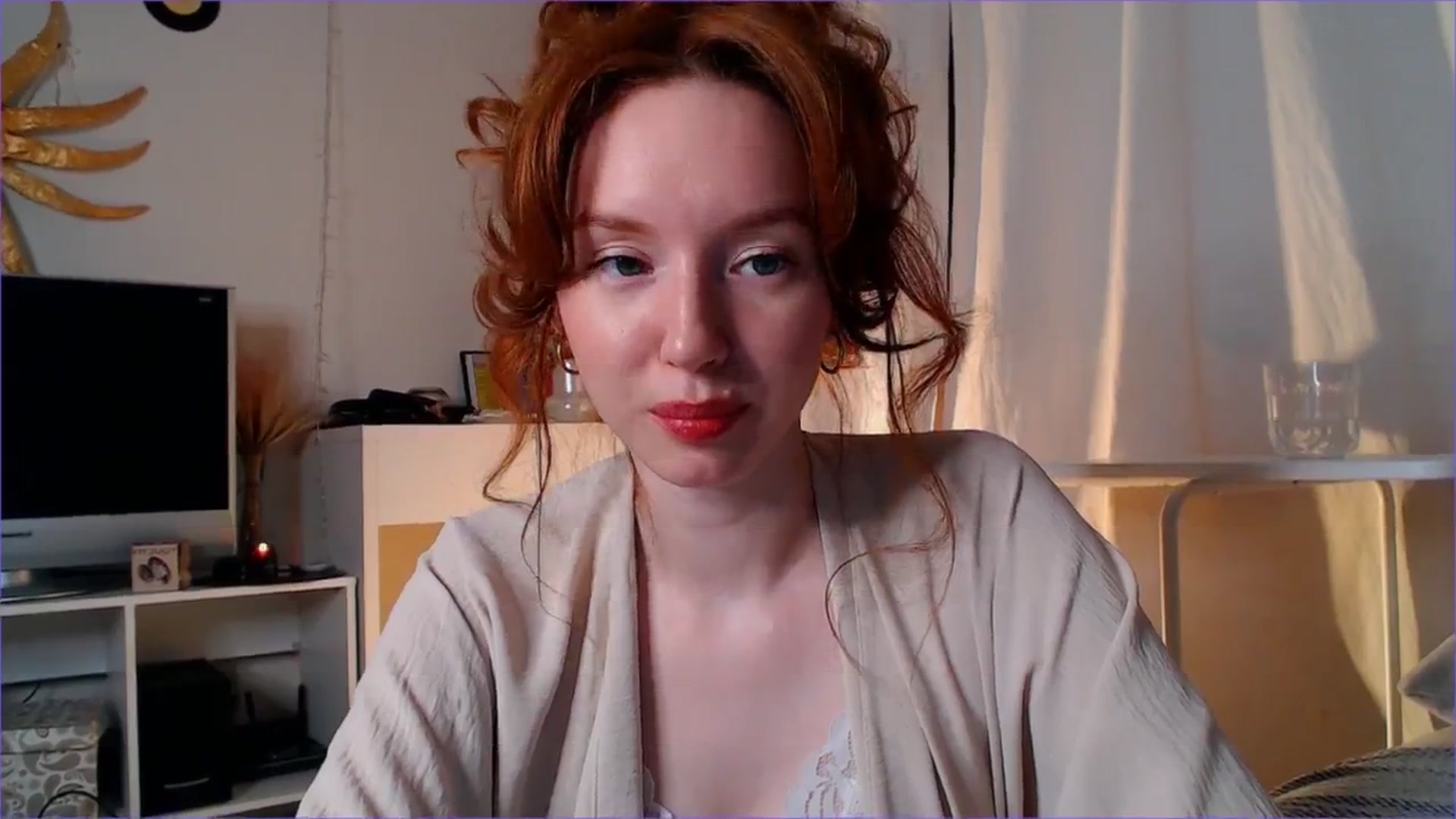 Gallery image thumbnail from DearSylvia's myfreecams stream on, 10/27/2024, 18:28 image 6 of 20