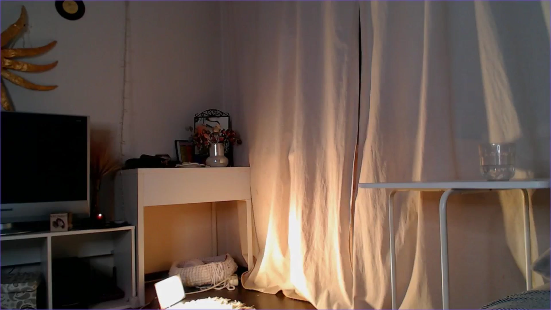 Gallery image thumbnail from DearSylvia's myfreecams stream on, 10/27/2024, 18:28 image 11 of 20