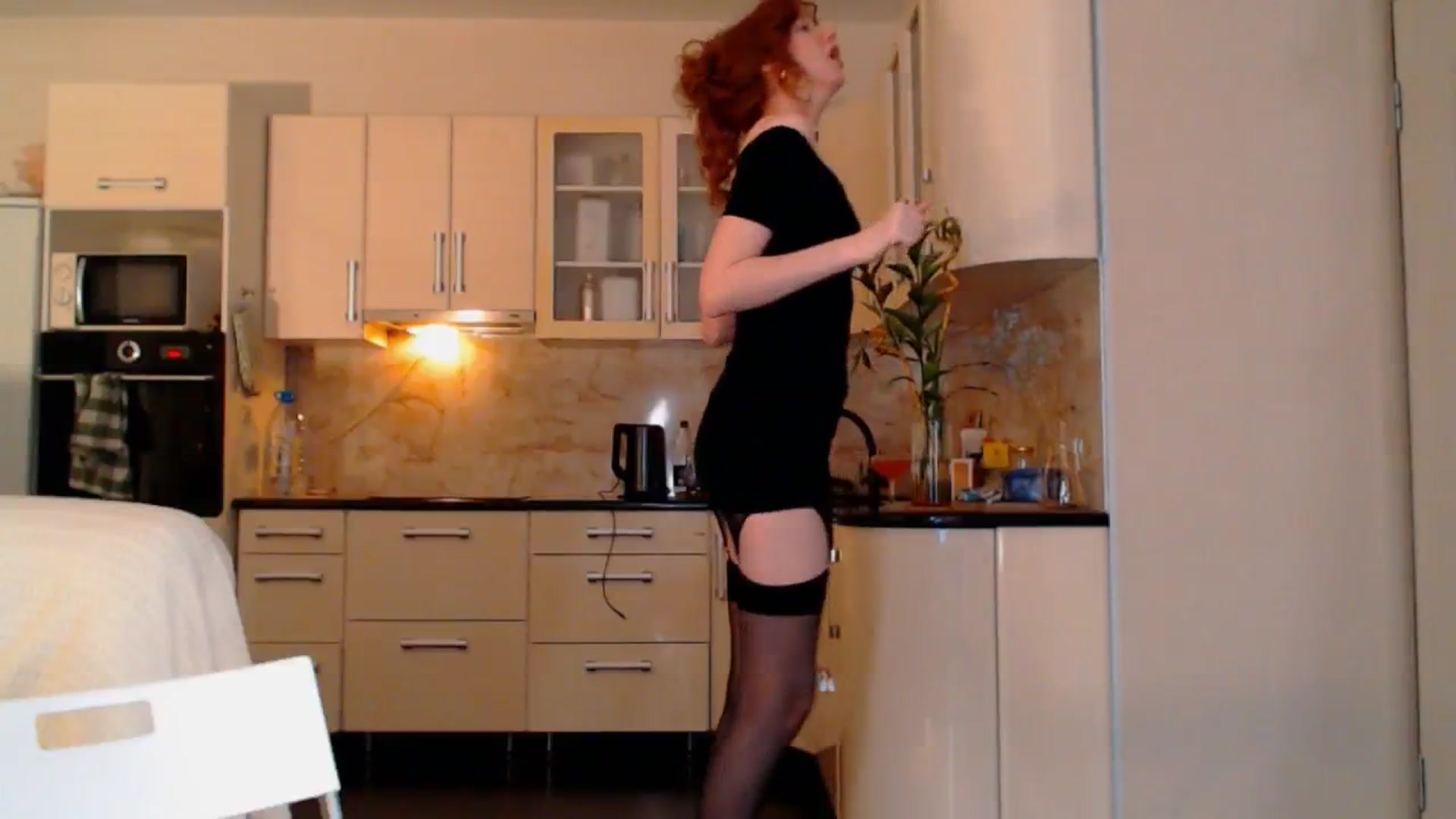 Gallery image thumbnail from DearSylvia's myfreecams stream on, 12/25/2024, 20:07 image 19 of 20