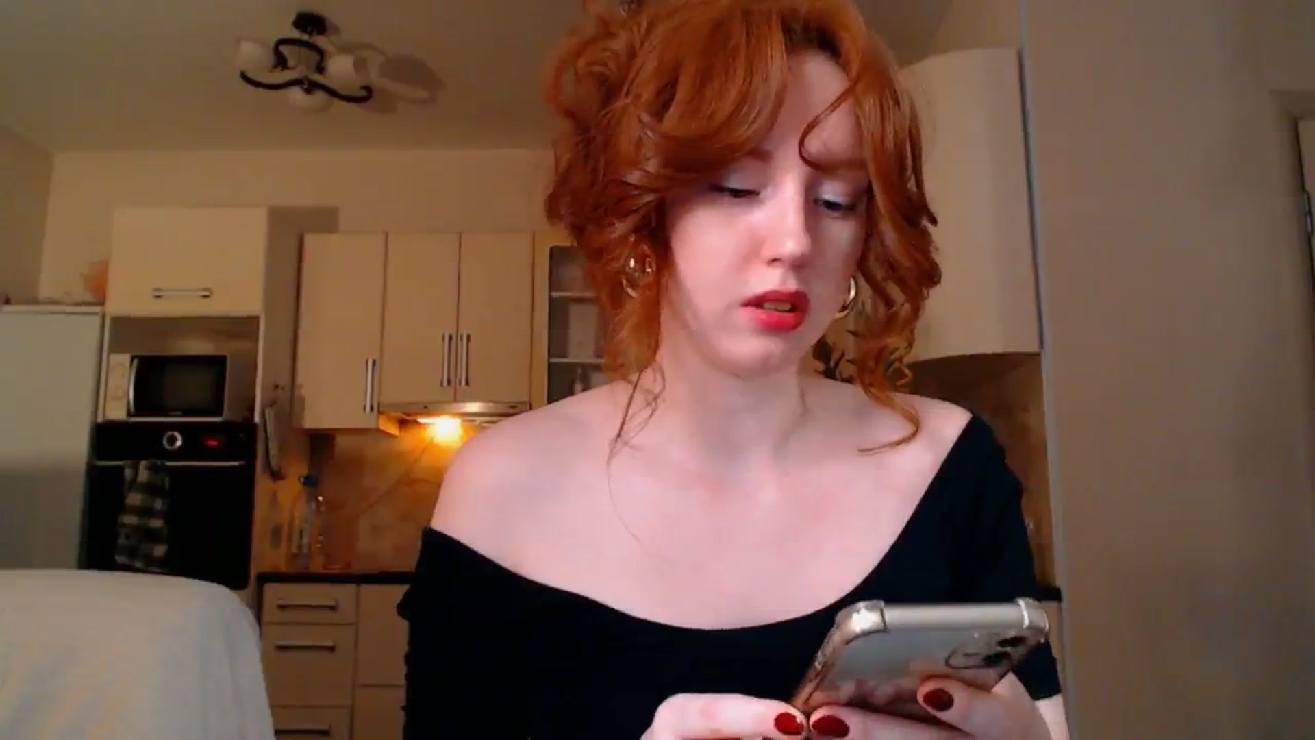 Gallery image thumbnail from DearSylvia's myfreecams stream on, 12/25/2024, 20:07 image 20 of 20