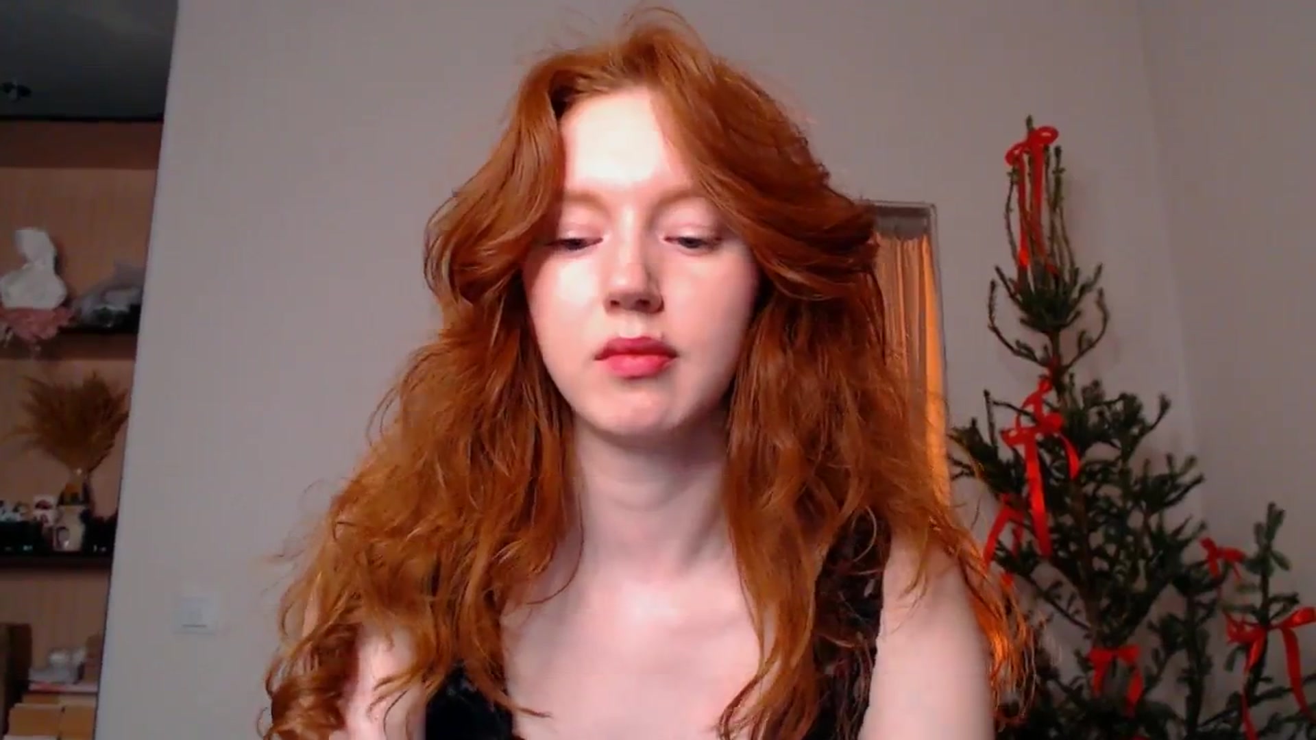 Gallery image thumbnail from DearSylvia's myfreecams stream on, 12/30/2024, 18:43 image 19 of 20