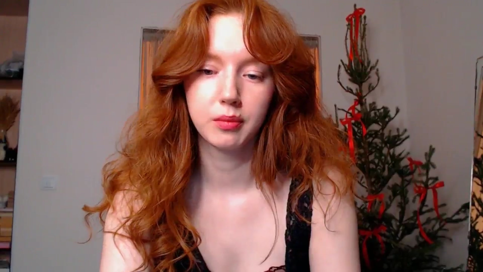 Gallery image thumbnail from DearSylvia's myfreecams stream on, 12/30/2024, 18:43 image 8 of 20