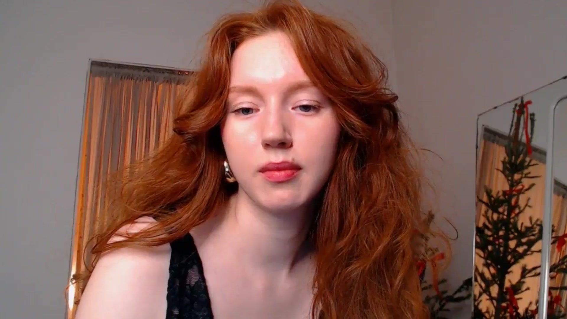 Gallery image thumbnail from DearSylvia's myfreecams stream on, 12/30/2024, 18:43 image 3 of 20