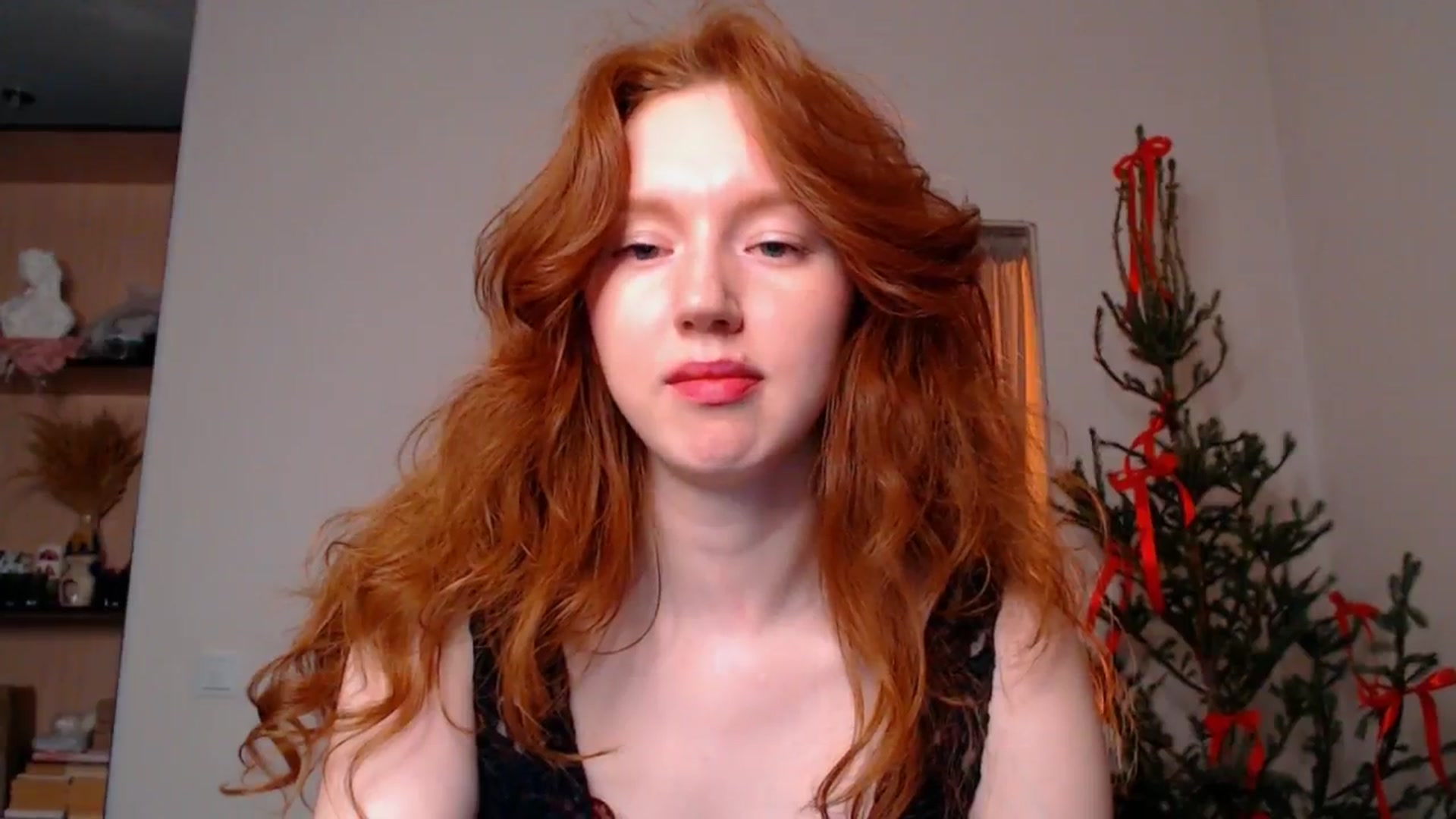 Gallery image thumbnail from DearSylvia's myfreecams stream on, 12/30/2024, 18:43 image 18 of 20