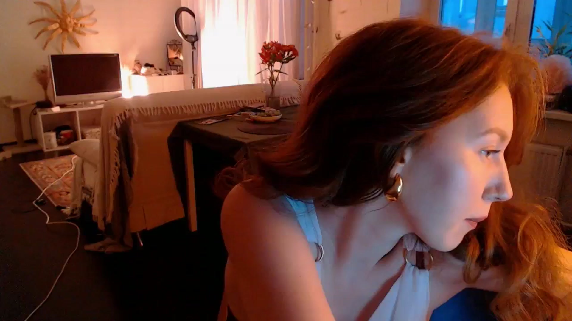 Gallery image thumbnail from DearSylvia's myfreecams stream on, 04/19/2025, 17:45 image 12 of 20