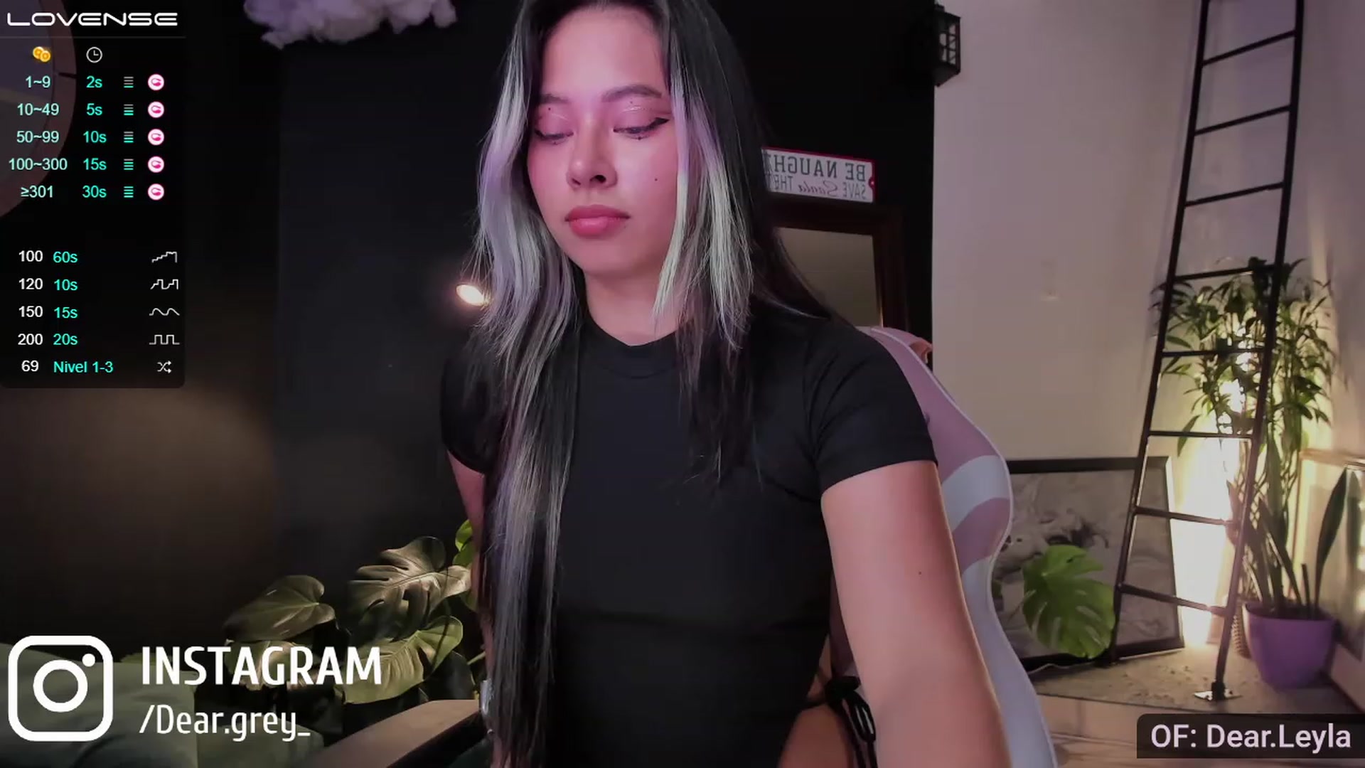 Gallery image thumbnail from Dear_Leyla's myfreecams stream on, 12/01/2022, 02:48 image 15 of 20