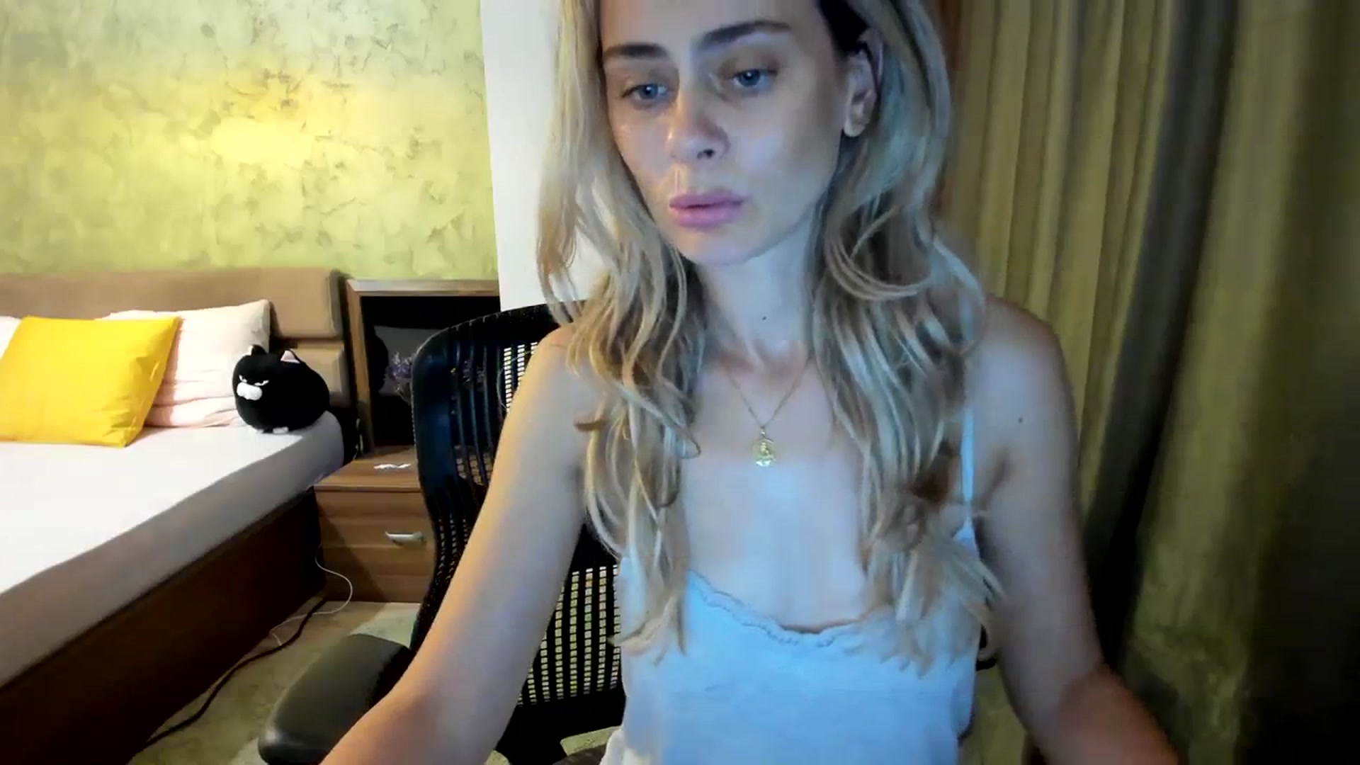 Gallery image thumbnail from DebbyPaige's myfreecams stream on, 09/16/2023, 09:05 image 20 of 20