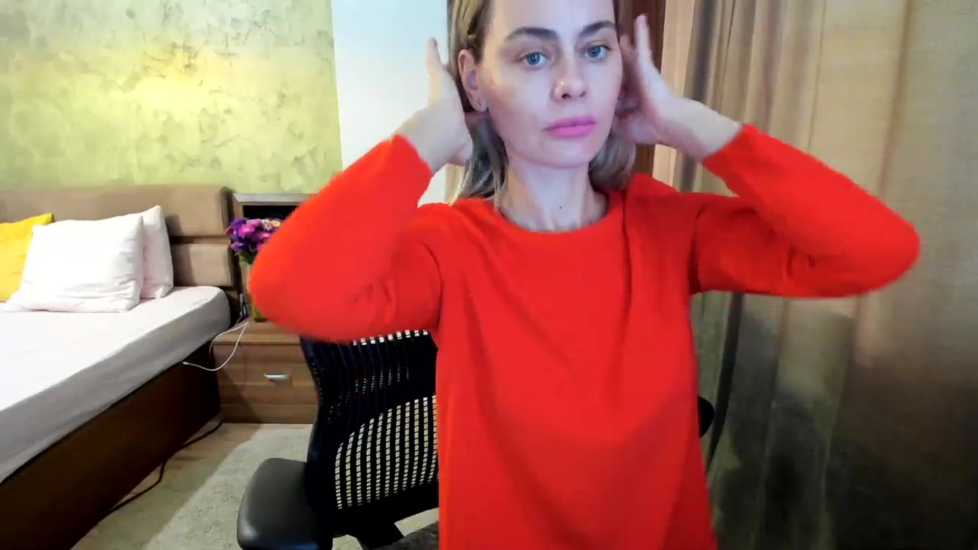 Gallery image thumbnail from DebbyPaige's myfreecams stream on, 09/19/2023, 07:42 image 20 of 20