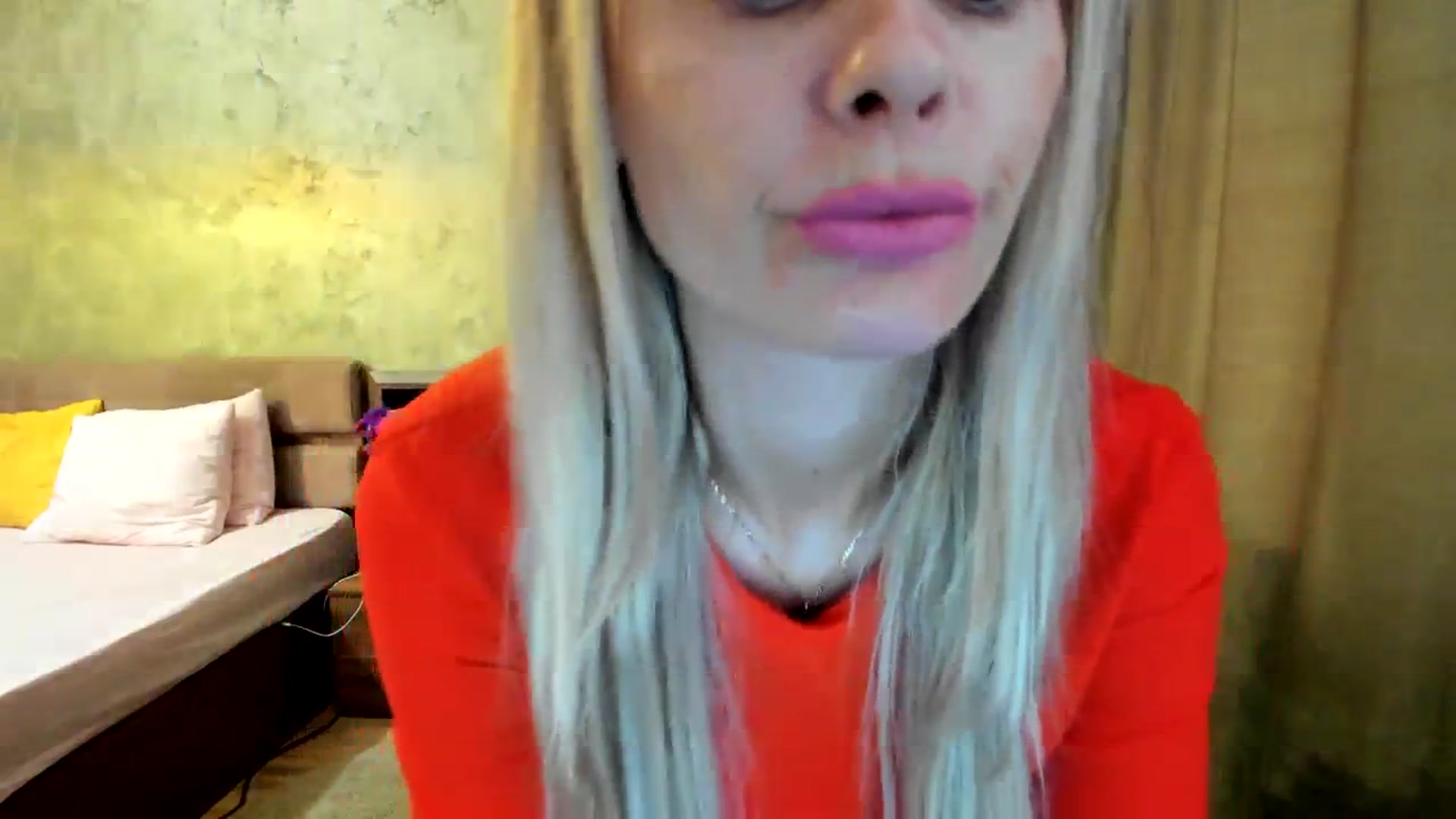 Gallery image thumbnail from DebbyPaige's myfreecams stream on, 09/19/2023, 07:42 image 13 of 20