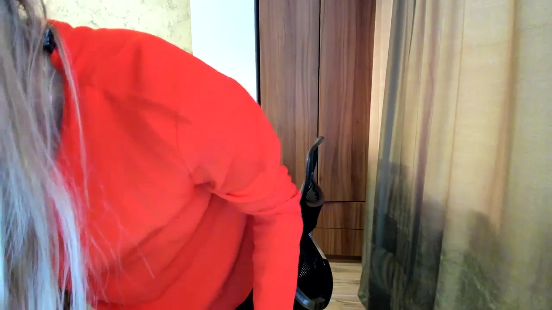 Gallery image thumbnail from DebbyPaige's myfreecams stream on, 09/19/2023, 08:56 image 9 of 20