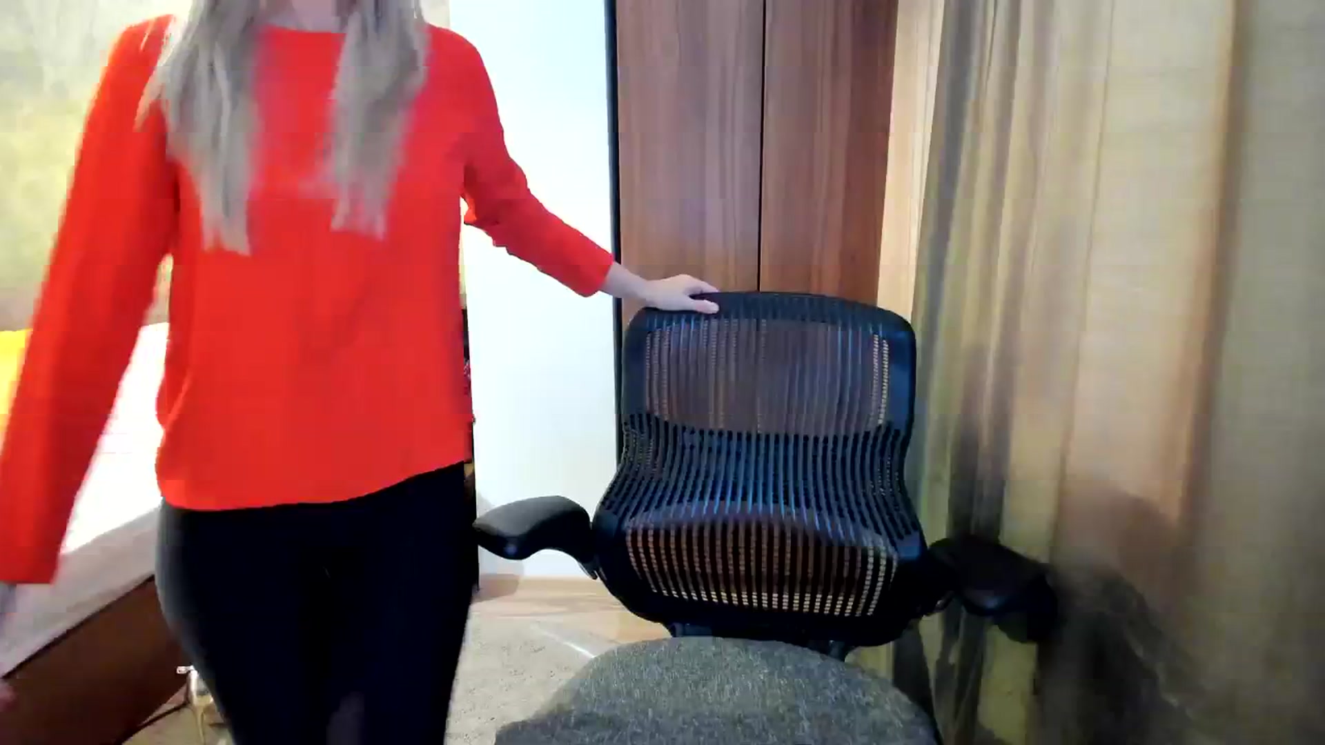 Gallery image thumbnail from DebbyPaige's myfreecams stream on, 09/19/2023, 08:56 image 18 of 20