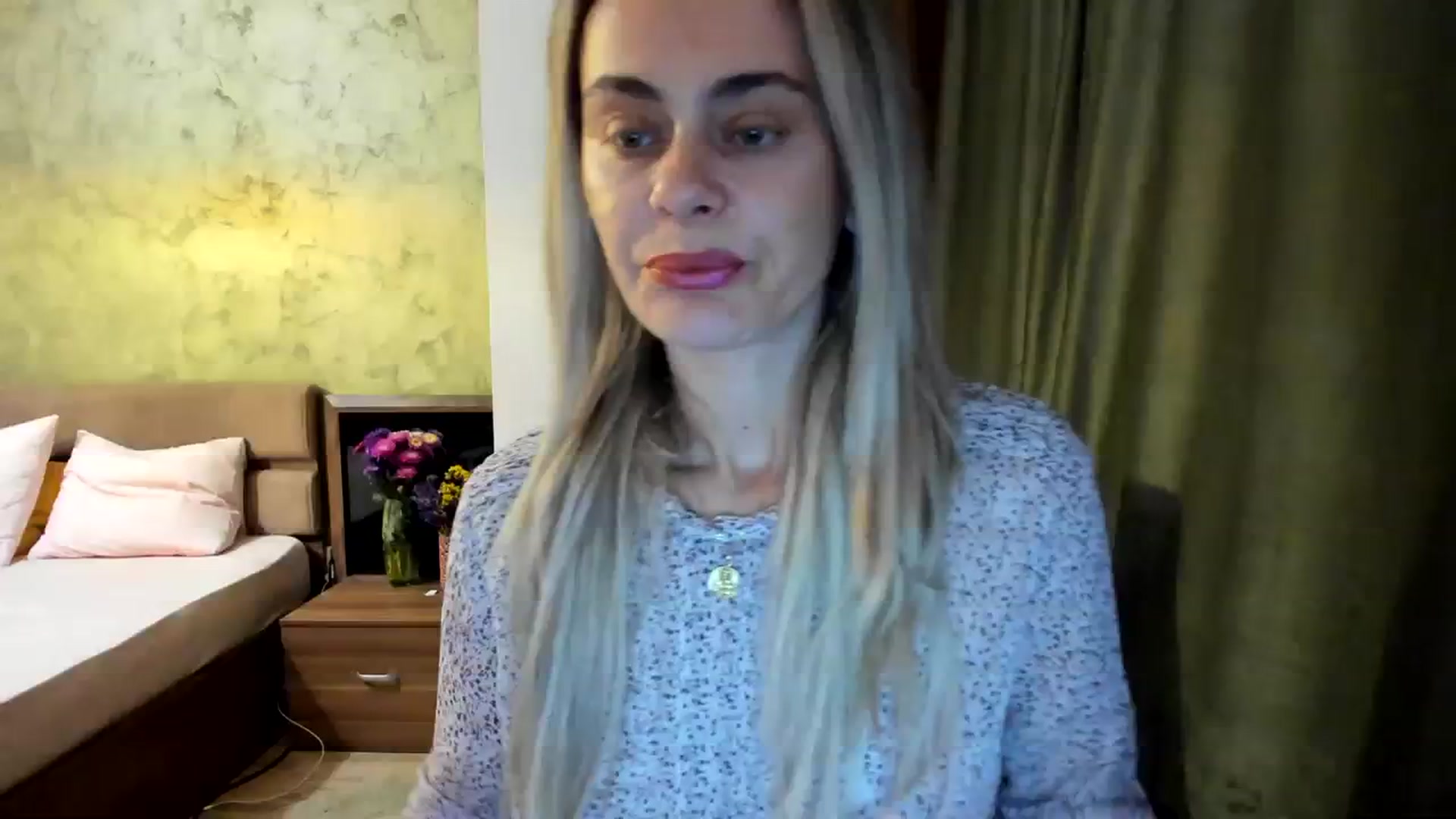 Gallery image thumbnail from DebbyPaige's myfreecams stream on, 09/20/2023, 06:48 image 1 of 20