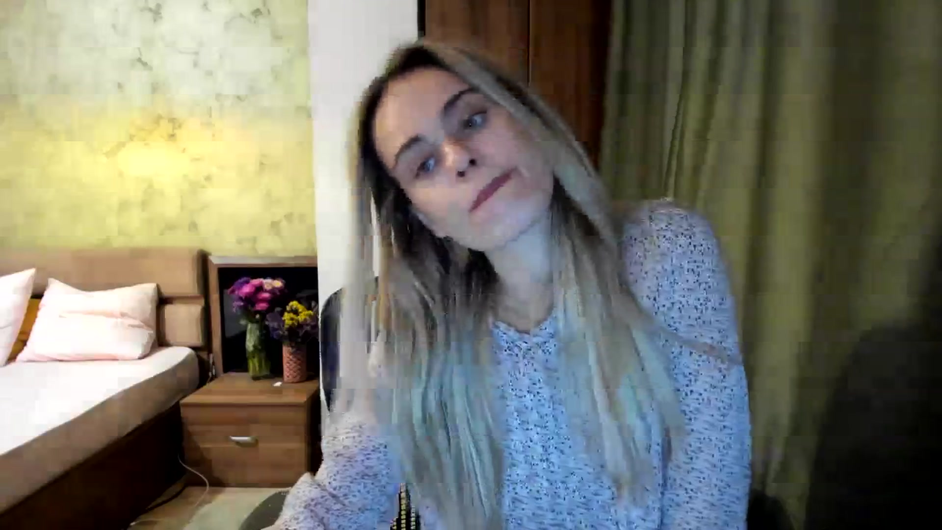 Gallery image thumbnail from DebbyPaige's myfreecams stream on, 09/20/2023, 06:48 image 9 of 20