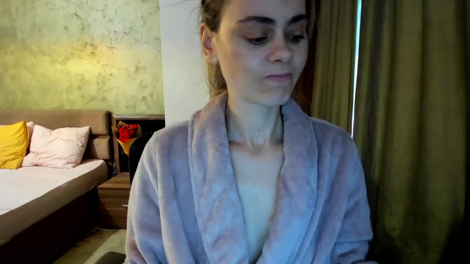 Gallery image thumbnail from DebbyPaige's myfreecams stream on, 09/27/2023, 06:54 image 12 of 20