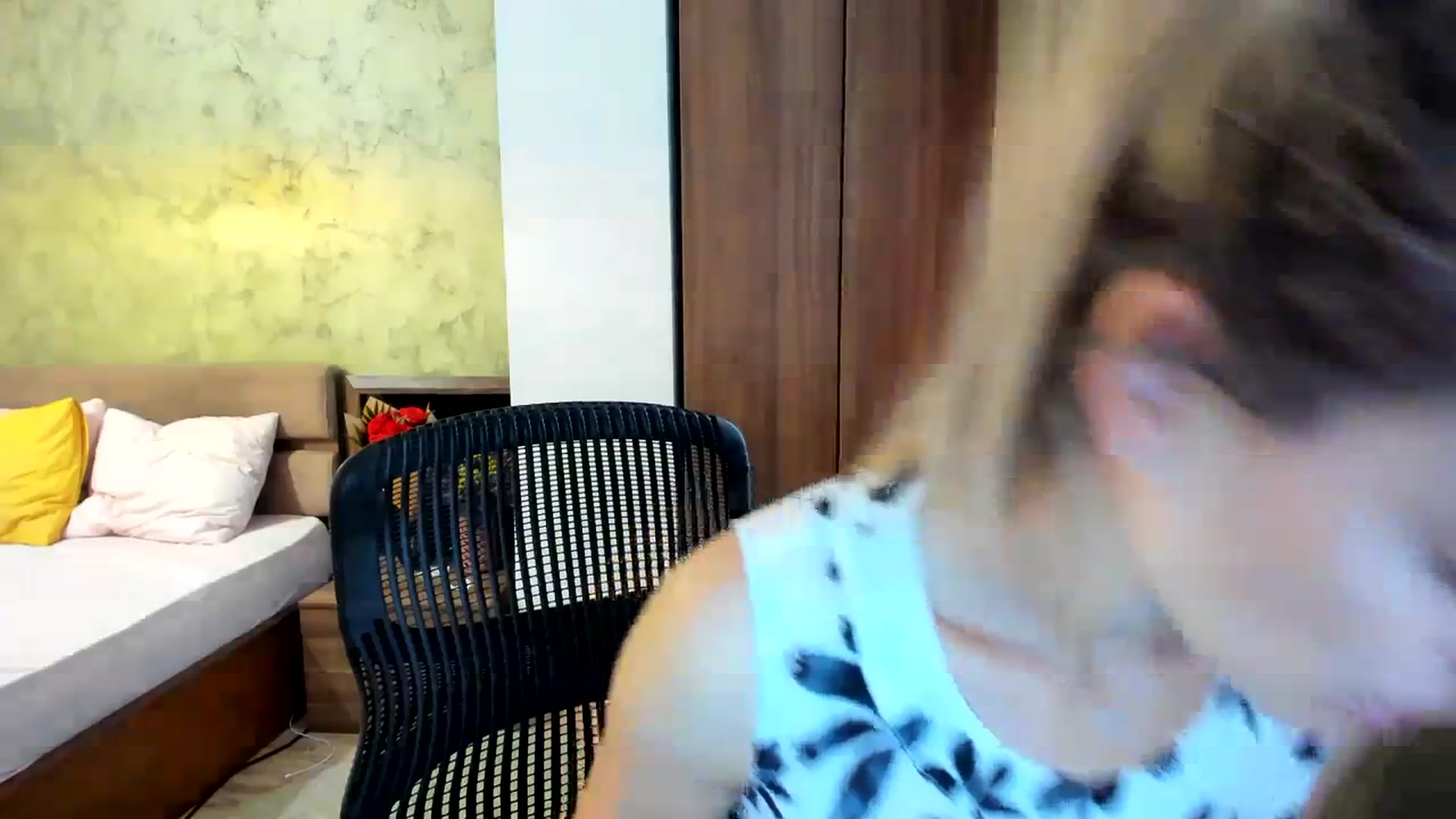 Gallery image thumbnail from DebbyPaige's myfreecams stream on, 09/27/2023, 09:00 image 19 of 20