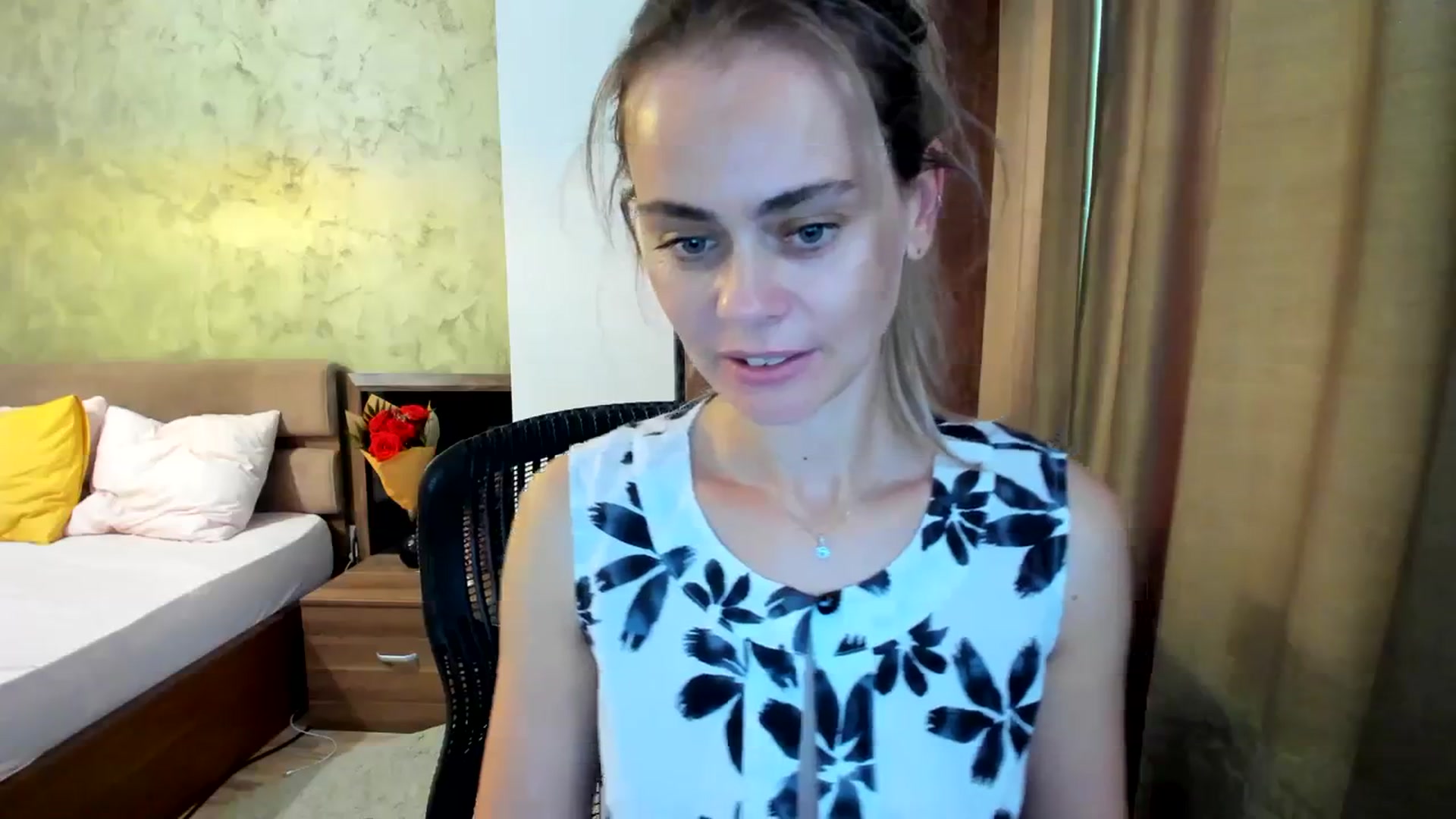 Gallery image thumbnail from DebbyPaige's myfreecams stream on, 09/27/2023, 09:00 image 13 of 20