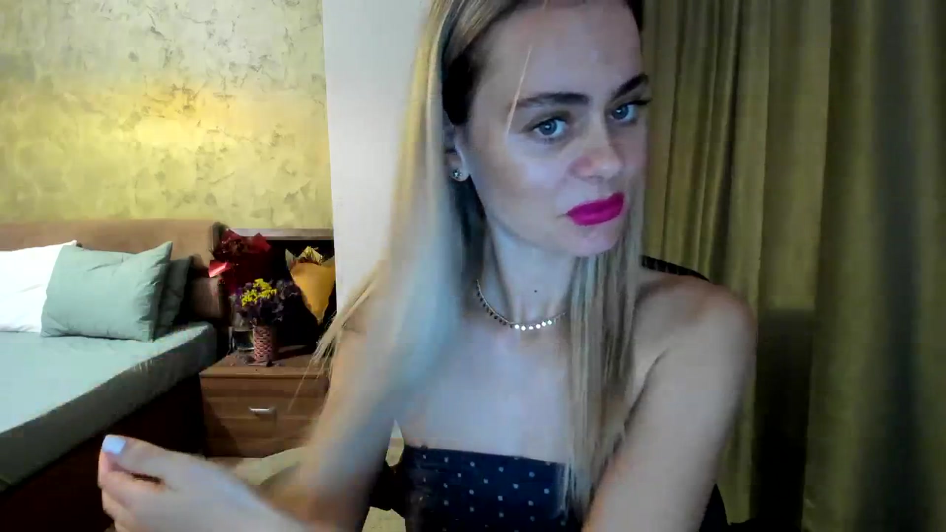 Gallery image thumbnail from DebbyPaige's myfreecams stream on, 10/02/2023, 11:41 image 6 of 20