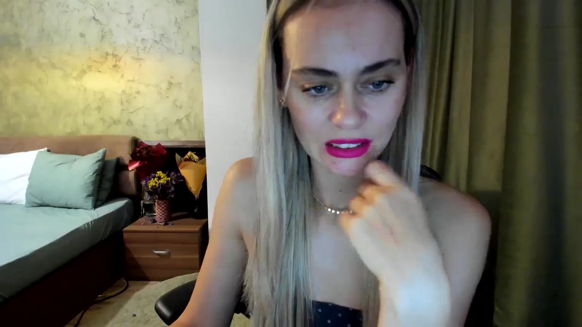 Gallery image thumbnail from DebbyPaige's myfreecams stream on, 10/02/2023, 11:41 image 8 of 20