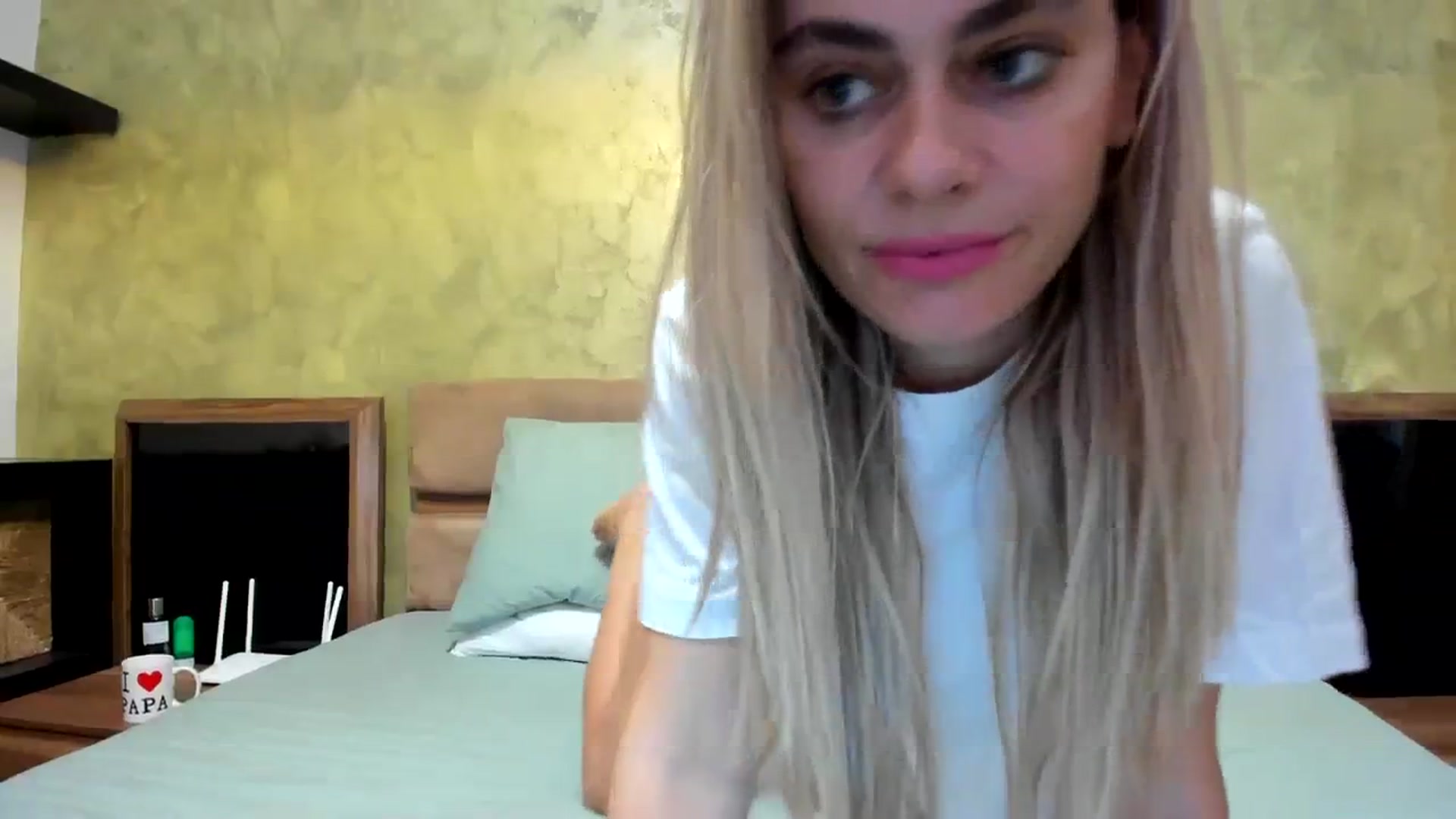 Gallery image thumbnail from DebbyPaige's myfreecams stream on, 10/04/2023, 10:16 image 2 of 20