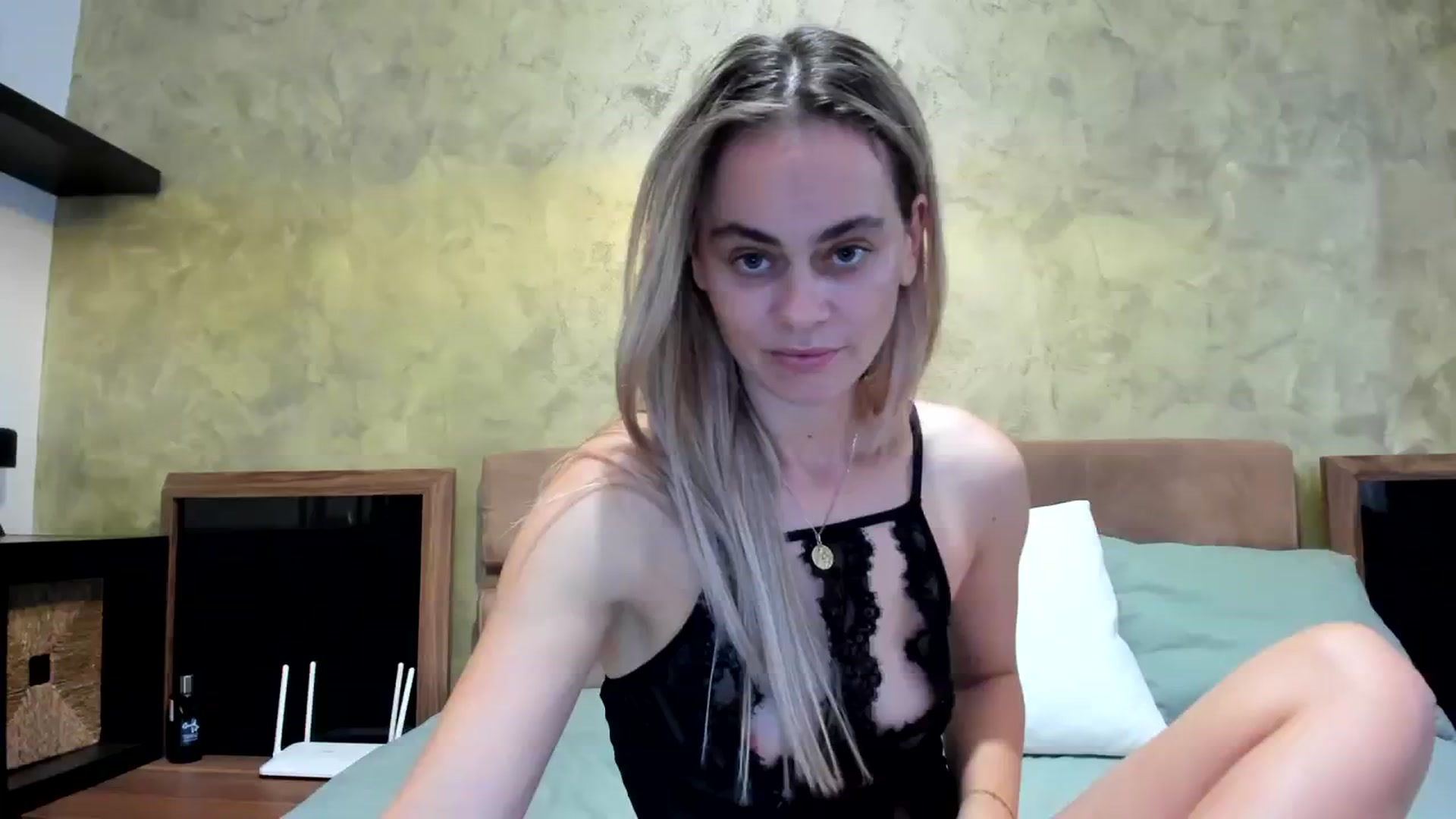 Gallery image thumbnail from DebbyPaige's myfreecams stream on, 10/09/2023, 11:12 image 6 of 20