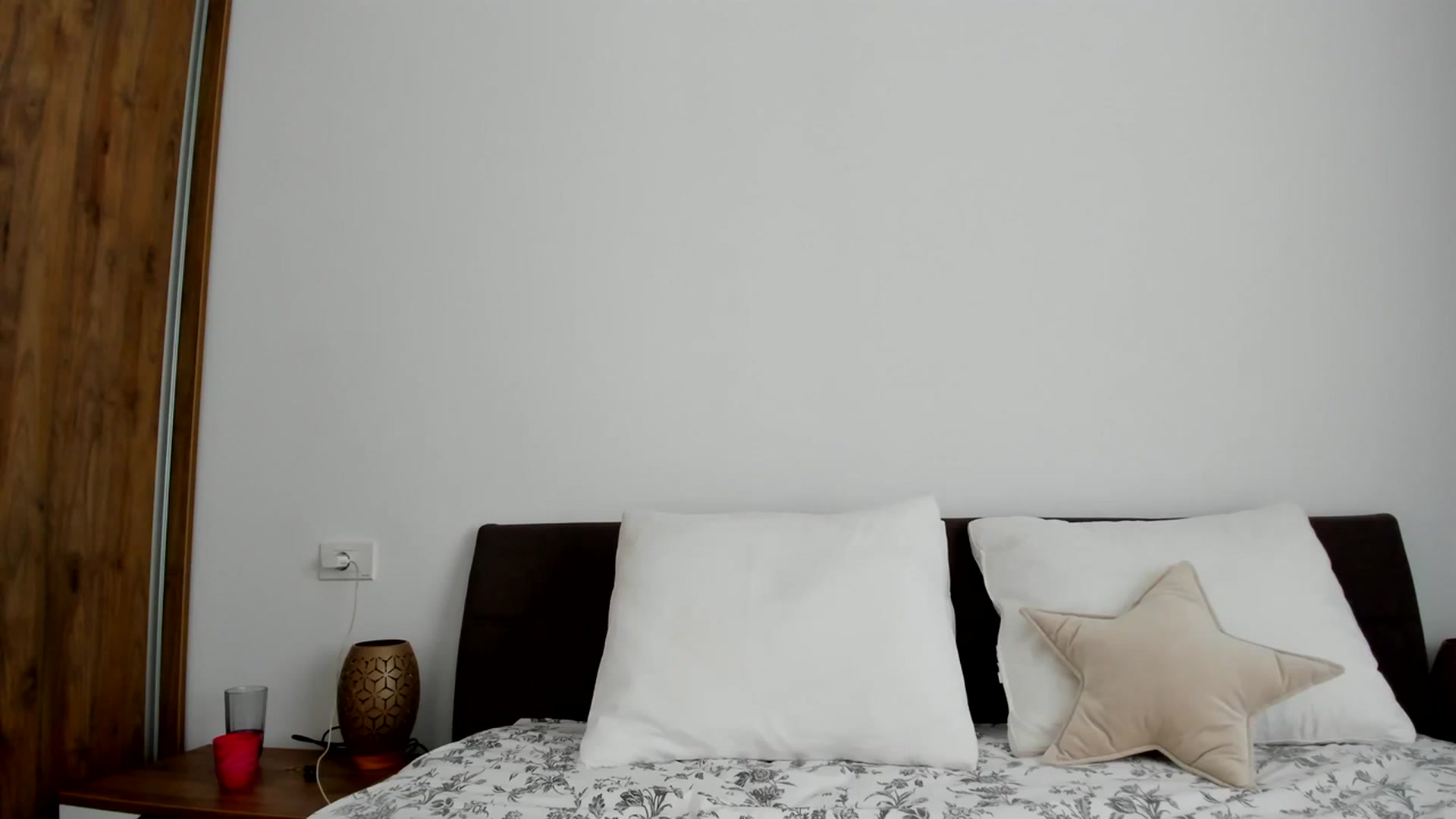 Gallery image thumbnail from DebbyPaige's myfreecams stream on, 10/30/2023, 10:50 image 5 of 20