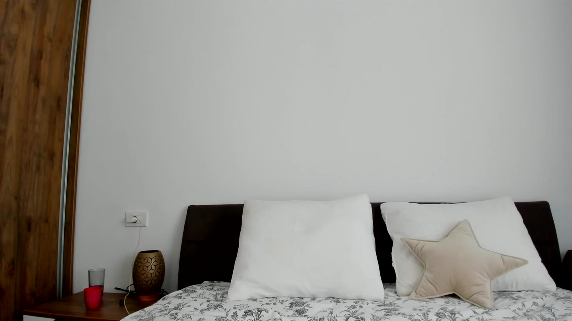 Gallery image thumbnail from DebbyPaige's myfreecams stream on, 10/30/2023, 10:50 image 4 of 20