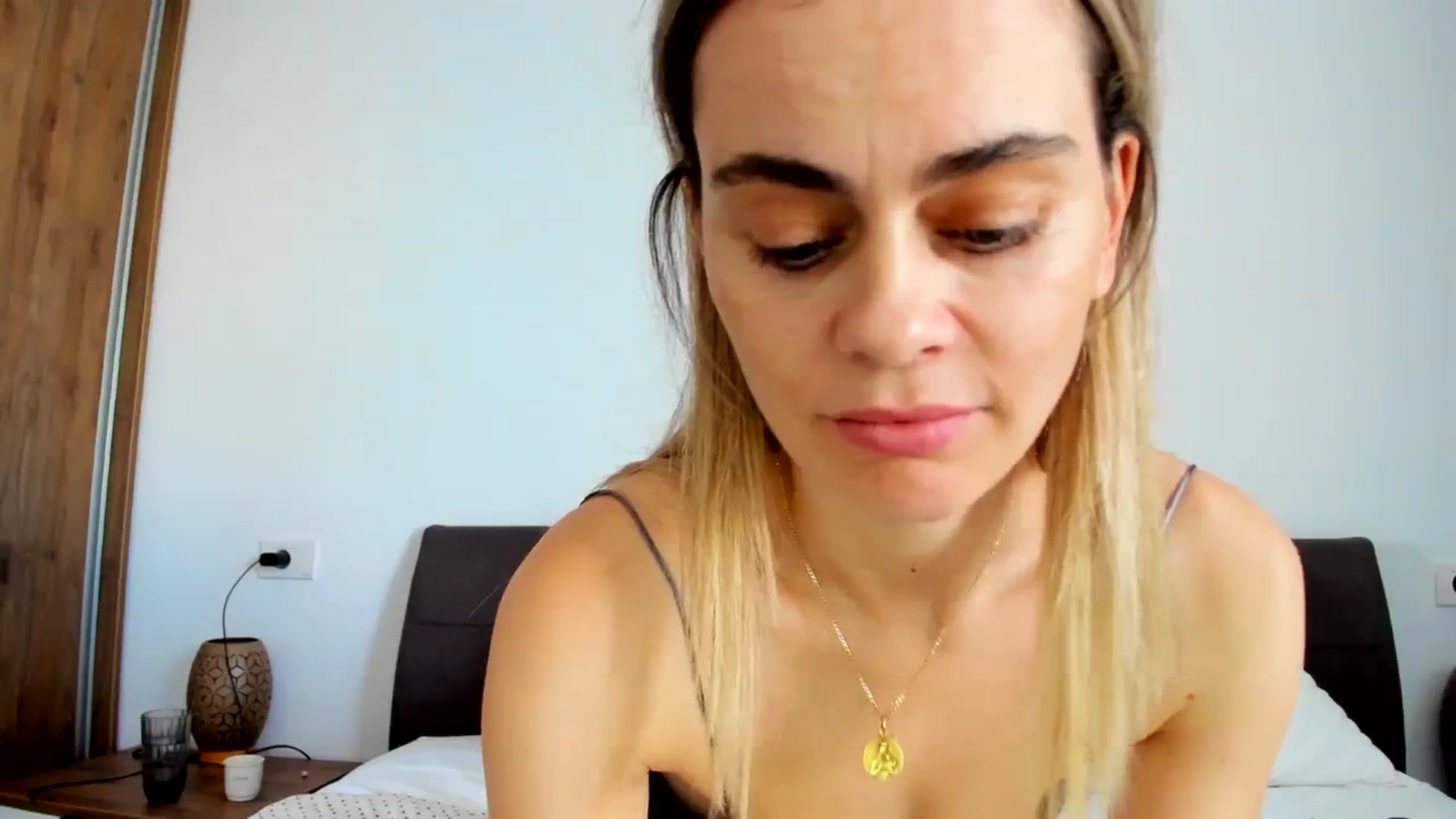 Gallery image thumbnail from DebbyPaige's myfreecams stream on, 11/07/2023, 12:15 image 12 of 20