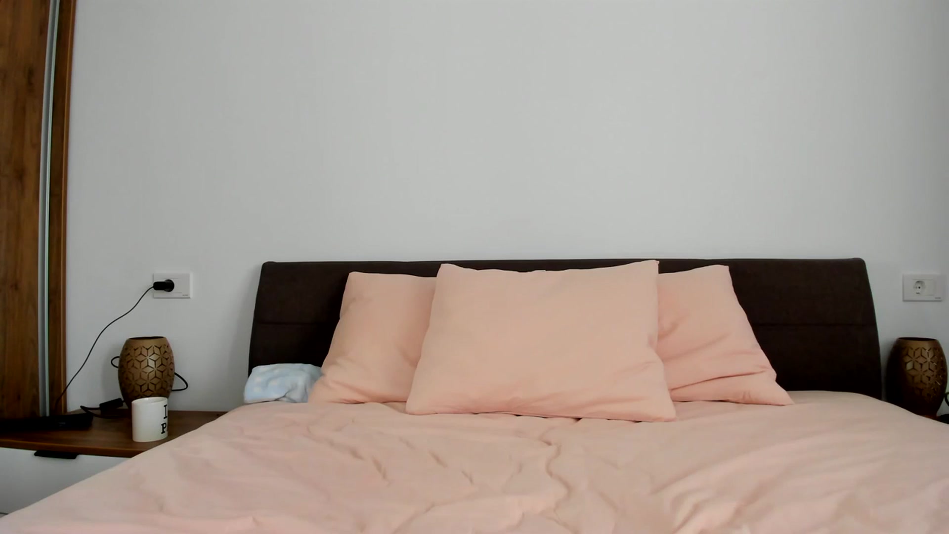 Gallery image thumbnail from DebbyPaige's myfreecams stream on, 11/21/2023, 09:32 image 15 of 20