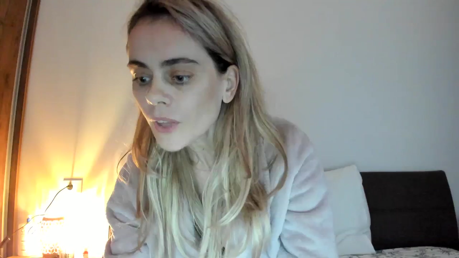 Gallery image thumbnail from DebbyPaige's myfreecams stream on, 11/28/2023, 14:04 image 11 of 20