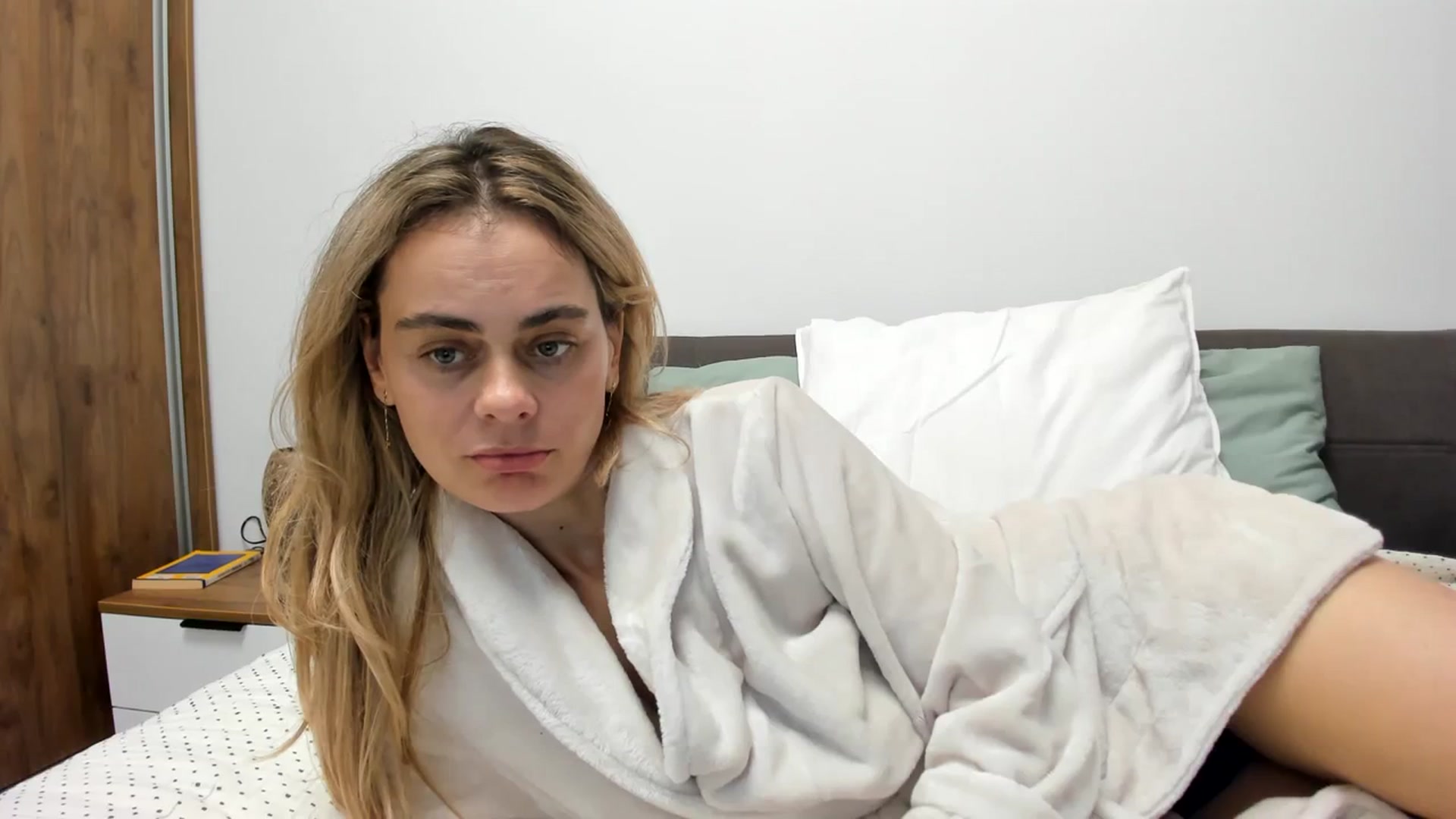 Gallery image thumbnail from DebbyPaige's myfreecams stream on, 12/01/2023, 12:27 image 5 of 20