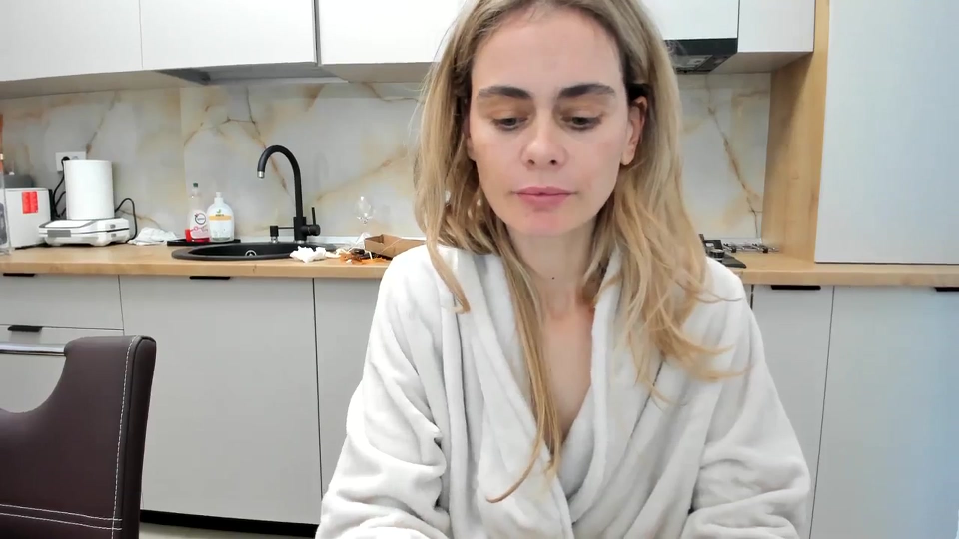 Gallery image thumbnail from DebbyPaige's myfreecams stream on, 12/05/2023, 14:38 image 8 of 20