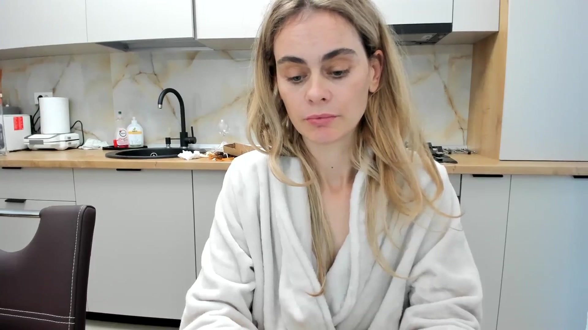 Gallery image thumbnail from DebbyPaige's myfreecams stream on, 12/05/2023, 14:38 image 10 of 20