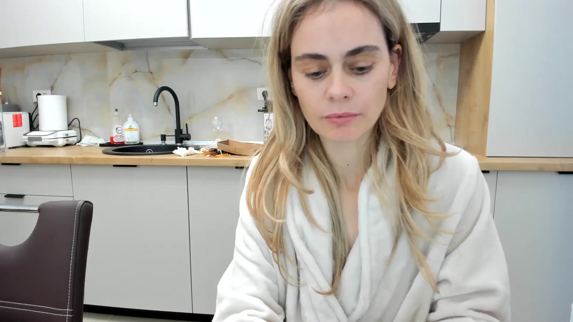 Gallery image thumbnail from DebbyPaige's myfreecams stream on, 12/05/2023, 14:38 image 16 of 20