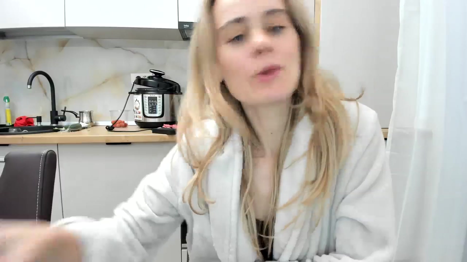 Gallery image thumbnail from DebbyPaige's myfreecams stream on, 01/02/2024, 20:22 image 6 of 20