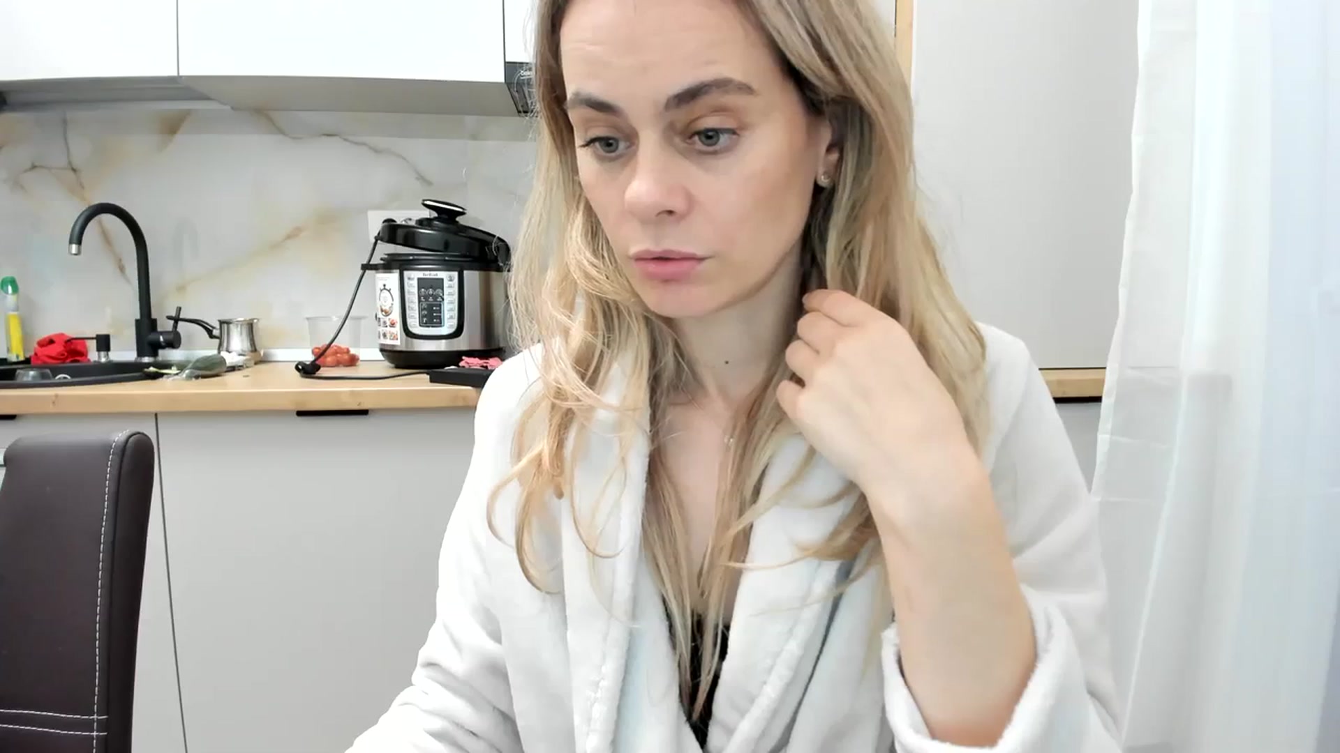Gallery image thumbnail from DebbyPaige's myfreecams stream on, 01/02/2024, 20:22 image 5 of 20