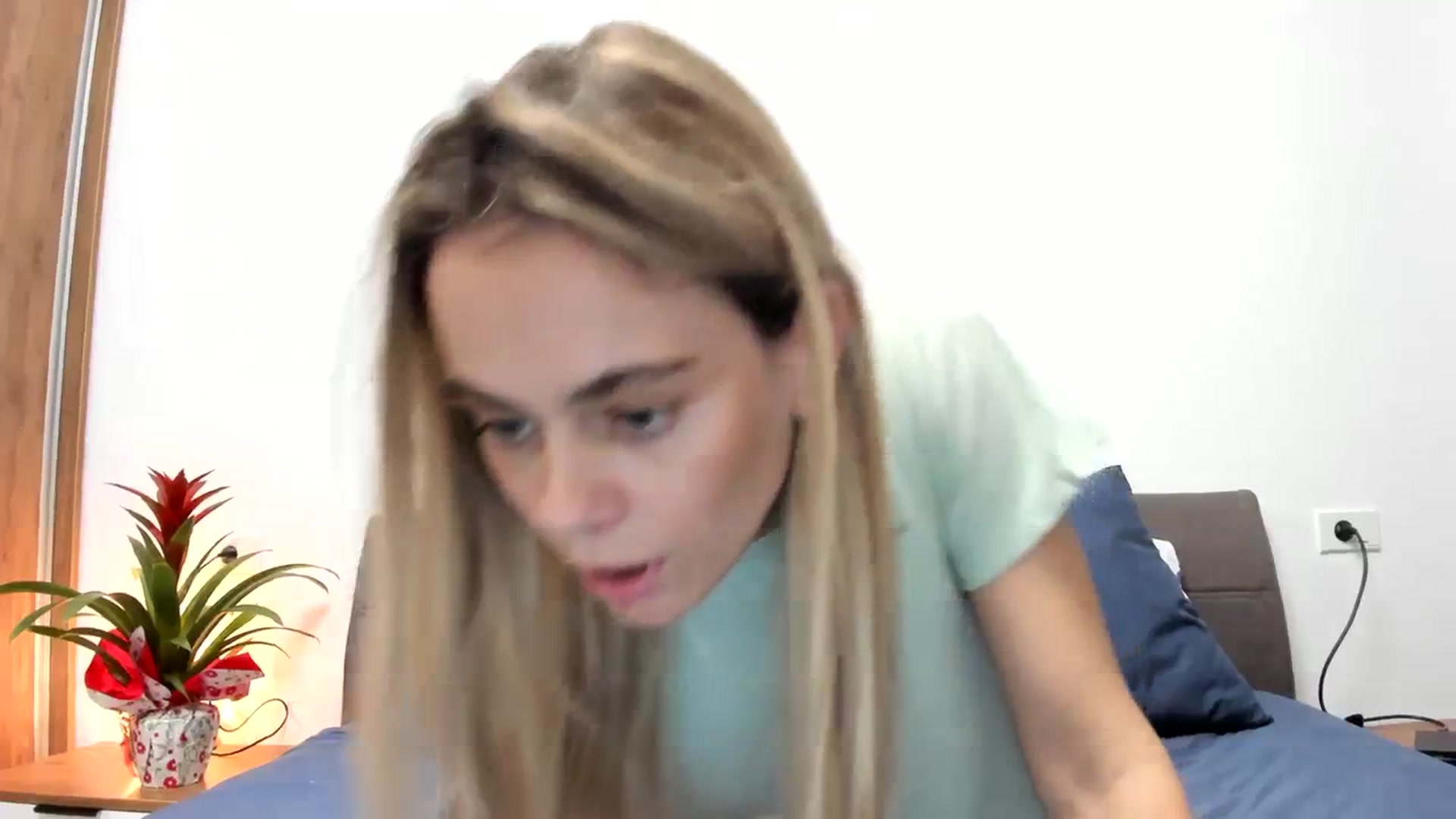 Gallery image thumbnail from DebbyPaige's myfreecams stream on, 01/09/2024, 12:26 image 16 of 20